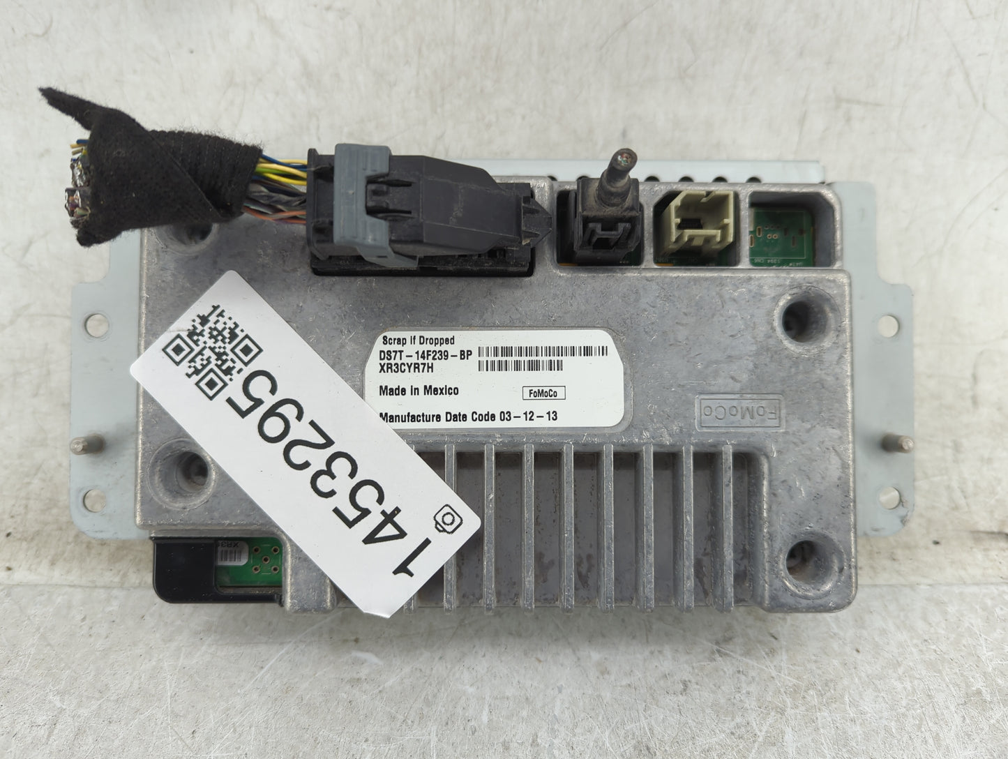 2013-2016 Ford Fusion Information Display Screen - Oemusedautoparts1.com