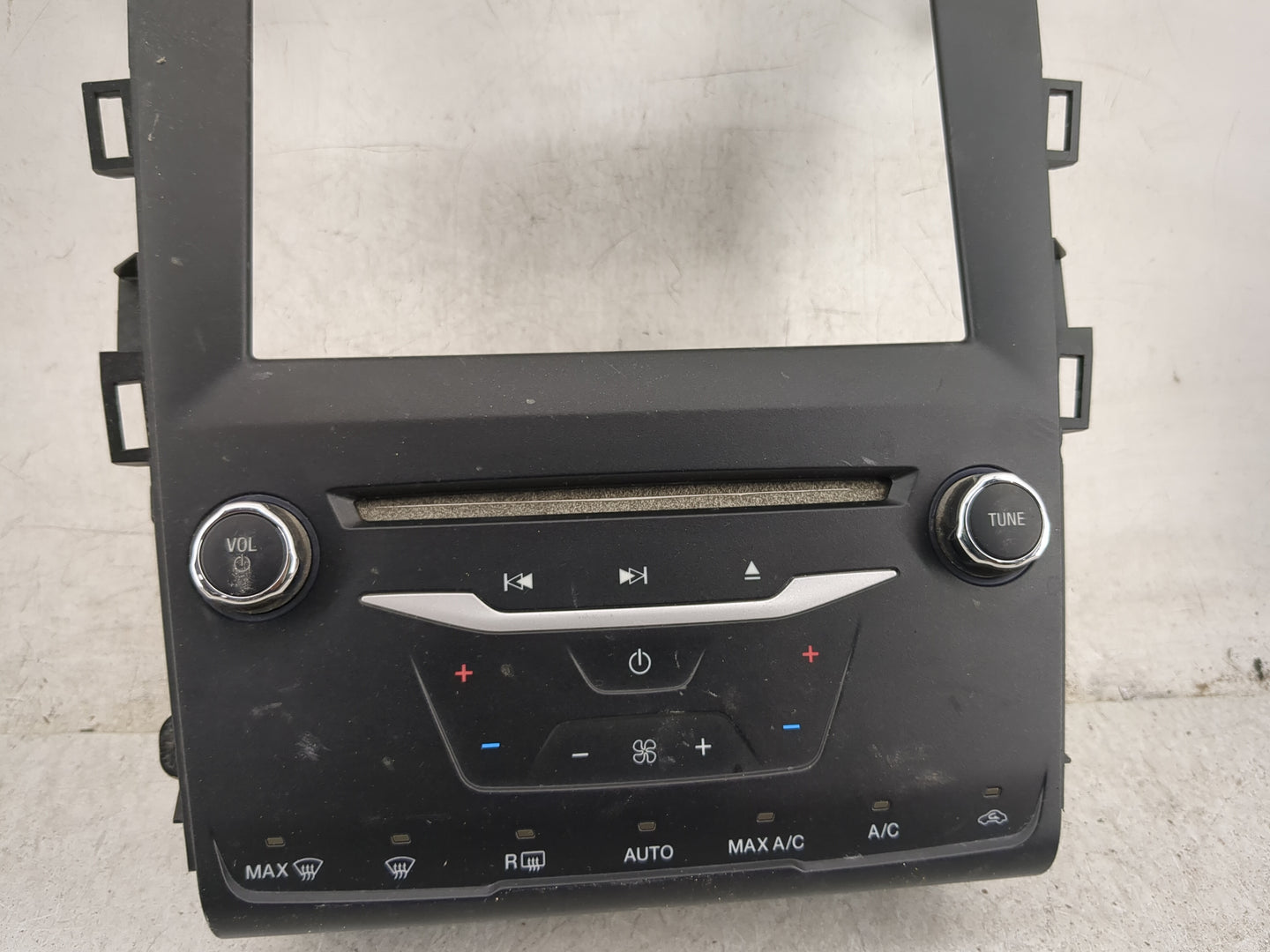 2013-2014 Ford Fusion Radio Control Panel - Oemusedautoparts1.com