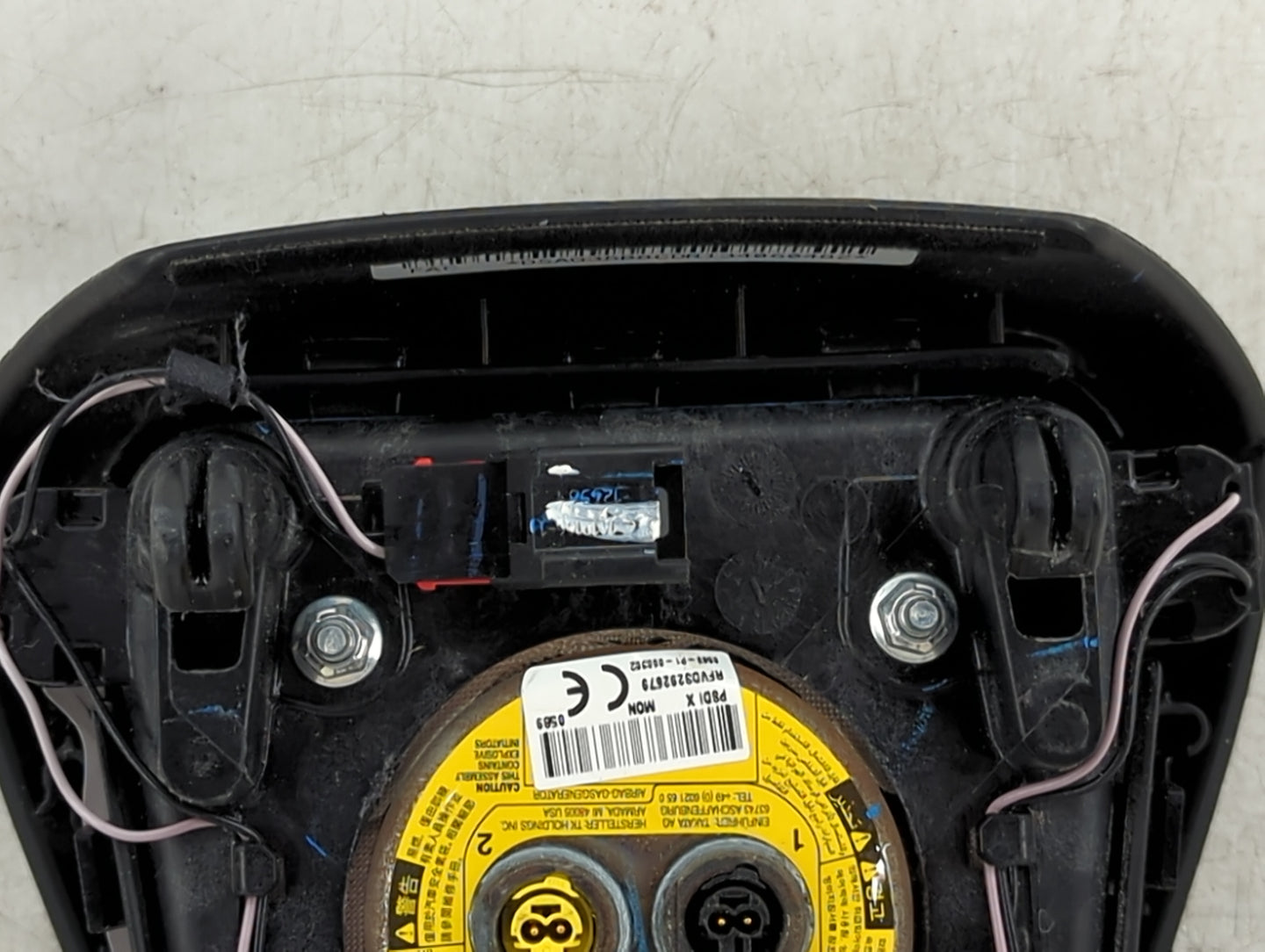 2013 Ford Fusion Air Bag Driver Left Steering Wheel Mounted Black - Oemusedautoparts1.com