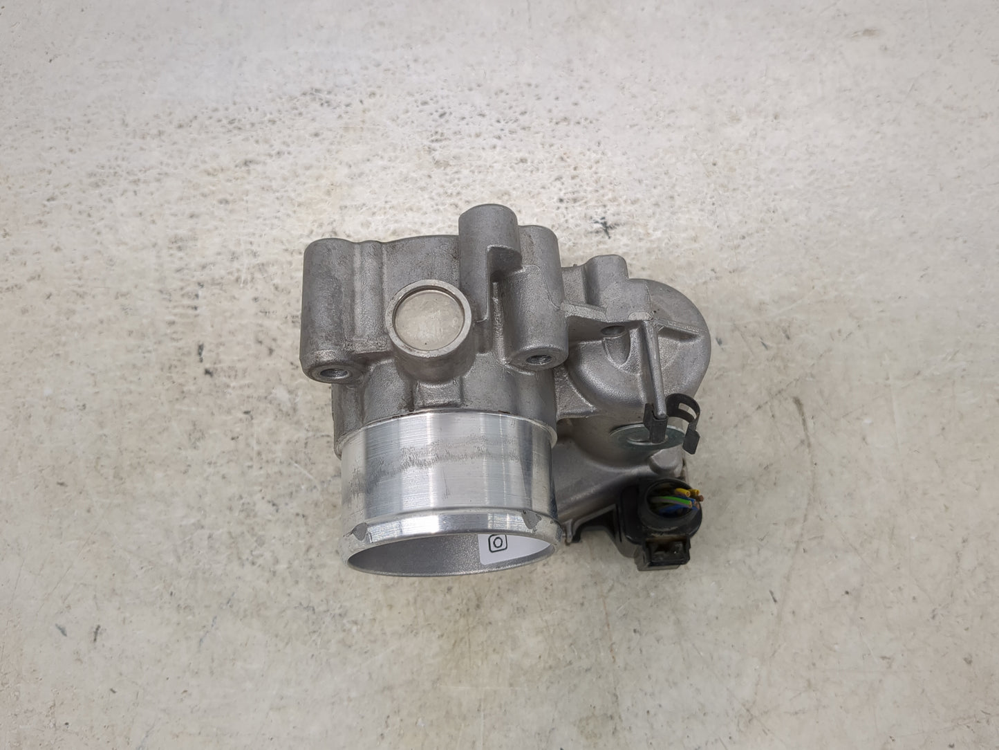 2013-2014 Ford Fusion Throttle Body P/N:7S7G-9F991-CA Fits Fits 2013 2014 2015 2016 2017 2018 2019 OEM Used Auto Parts - Oem