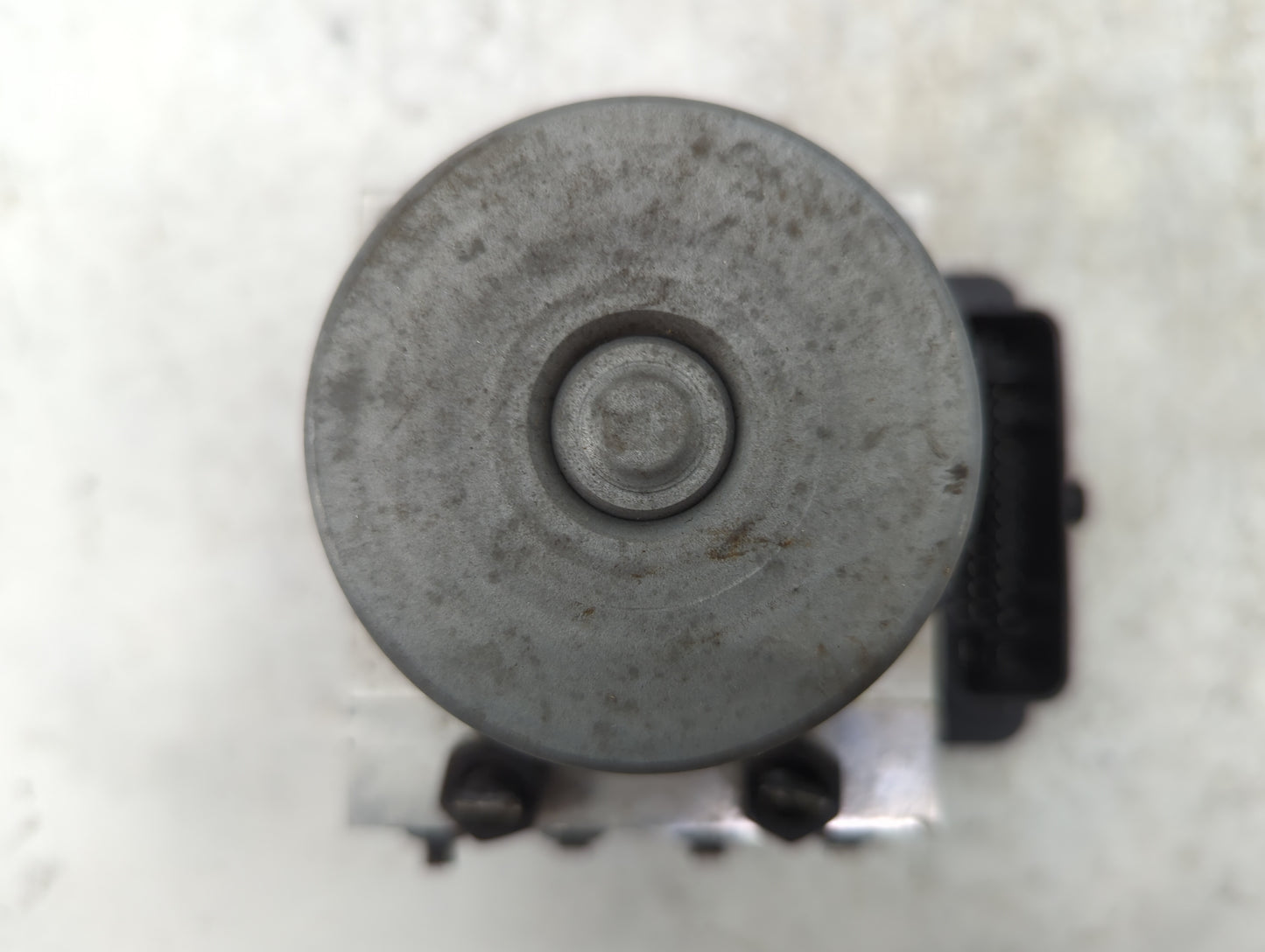 2013 Ford Fusion ABS Pump Control Module Replacement Fits OEM Used Auto Parts - Oemusedautoparts1.com
