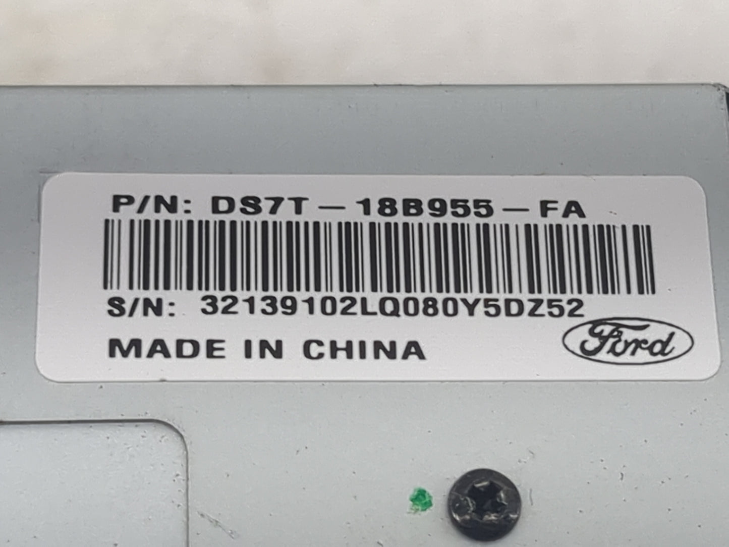 2013-2016 Ford Fusion Information Display Screen 1471465 - Oemusedautoparts1.com