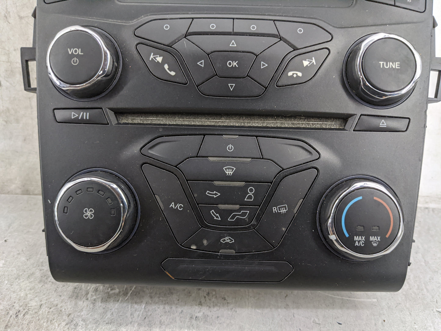 2013-2013 Ford Fusion Radio Control Panel 1474471 - Oemusedautoparts1.com