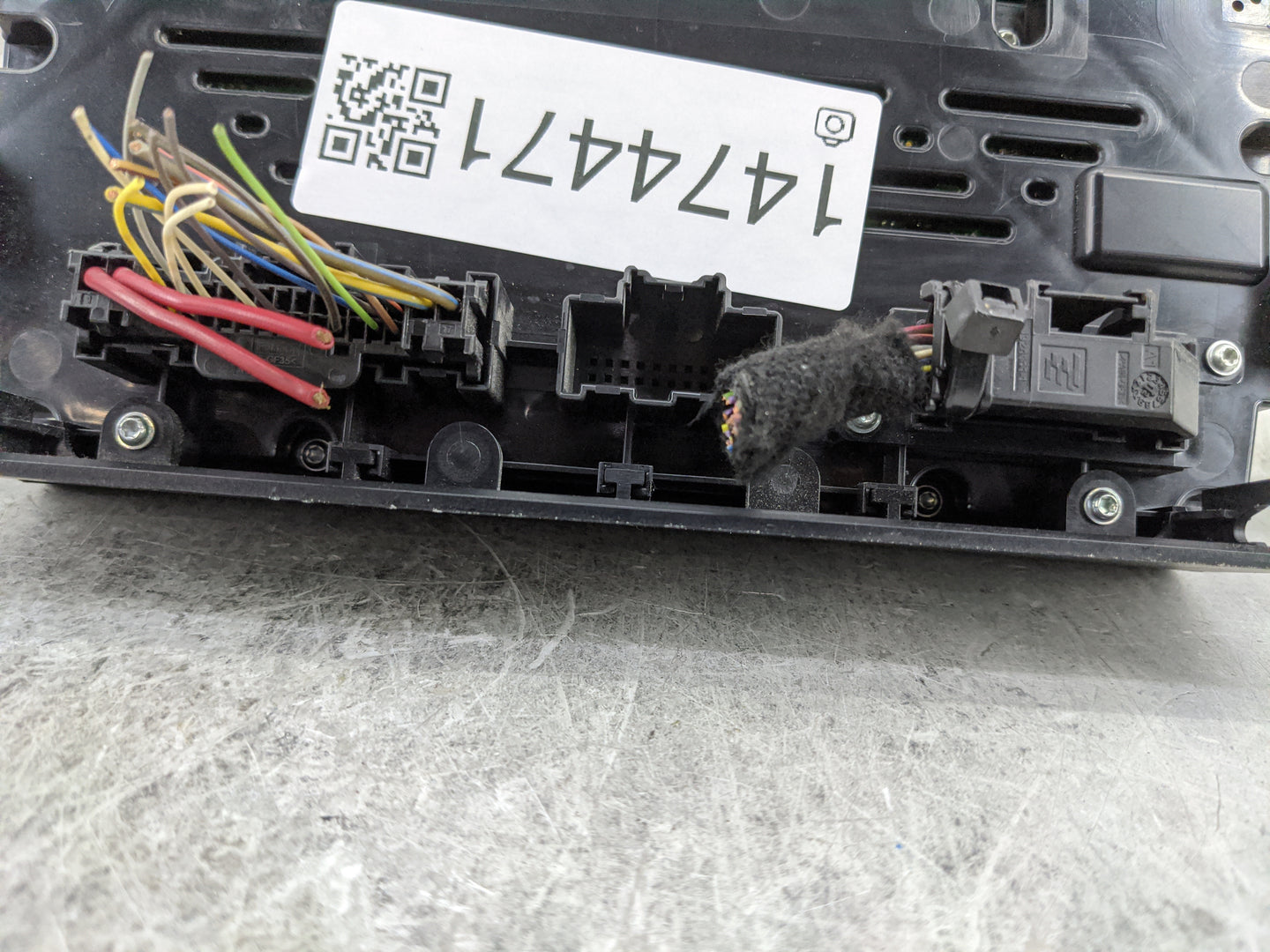 2013-2013 Ford Fusion Radio Control Panel 1474471 - Oemusedautoparts1.com