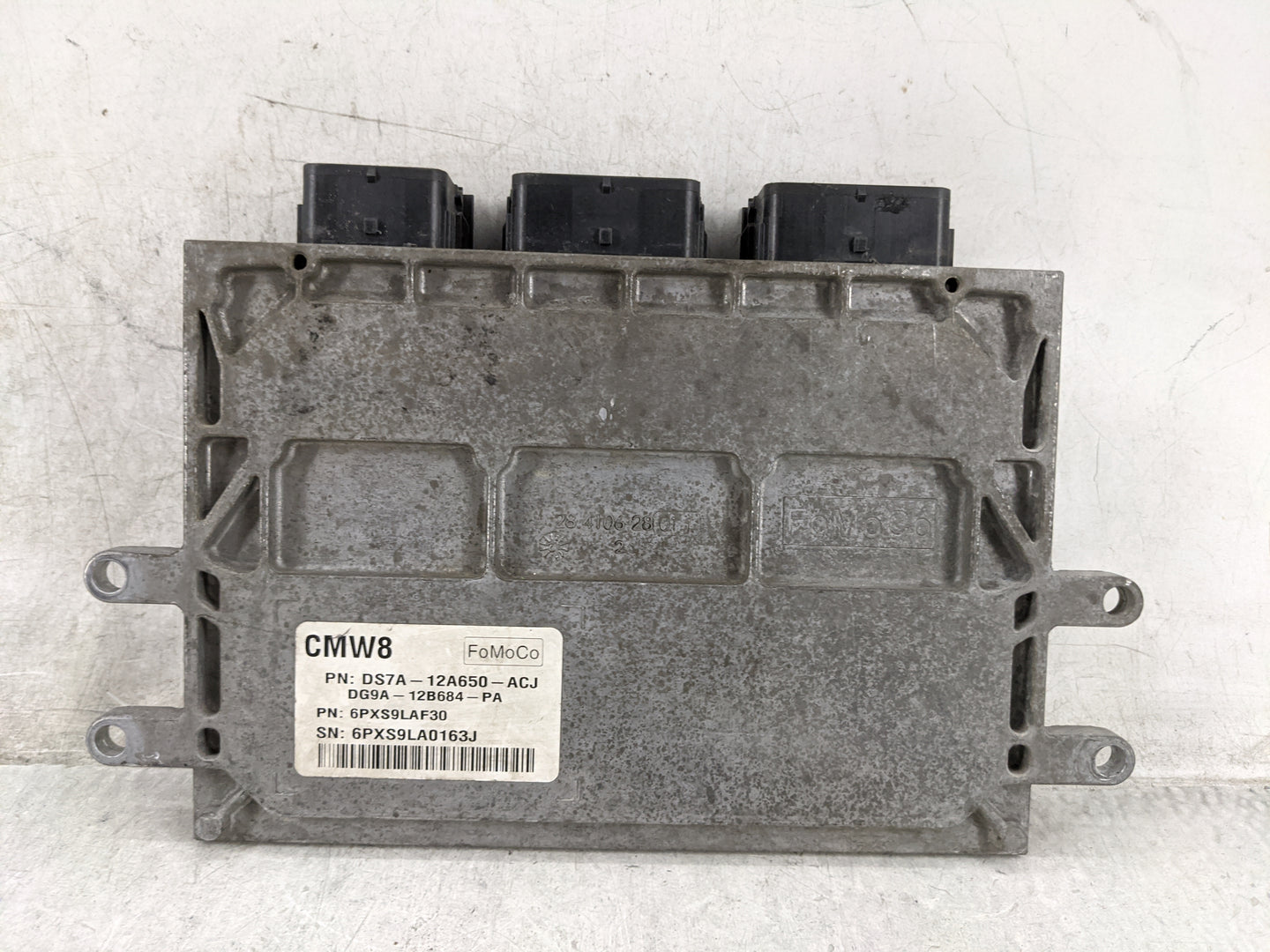 2013 Ford Fusion PCM Engine Control Computer ECU ECM PCU OEM P/N:DS7A-12A650-ACJ DG9A-12B684-PA, 6PXS9LAF30, 6PXS9LA0163J Fi