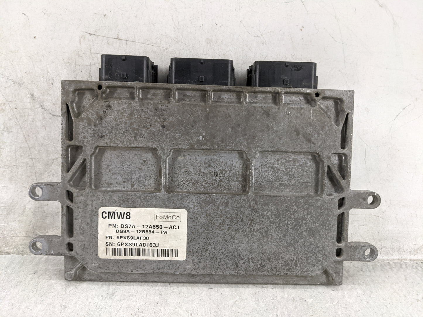 2013 Ford Fusion PCM Engine Control Computer ECU ECM PCU OEM P/N:DS7A-12A650-ACJ DG9A-12B684-PA, 6PXS9LAF30, 6PXS9LA0163J Fi