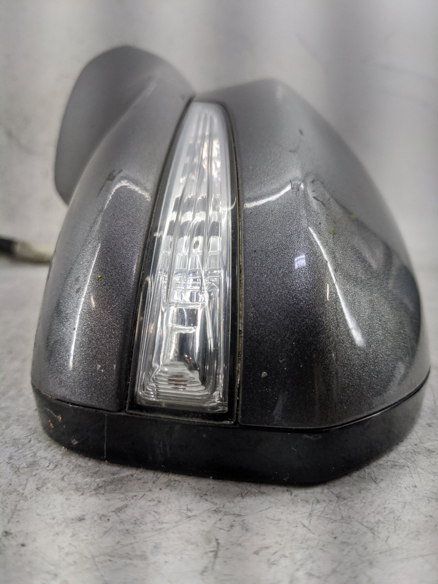 2013-2014 Ford Fusion Driver Side View Mirror - Left Door Mirror OEM Used - Oemusedautoparts1.com