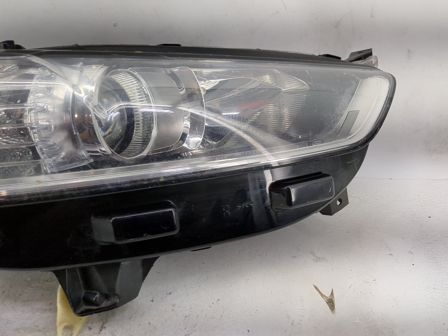 2013-2016 Ford Fusion Passenger Right Oem Head Light Headlight Lamp 1481310 - Oemusedautoparts1.com