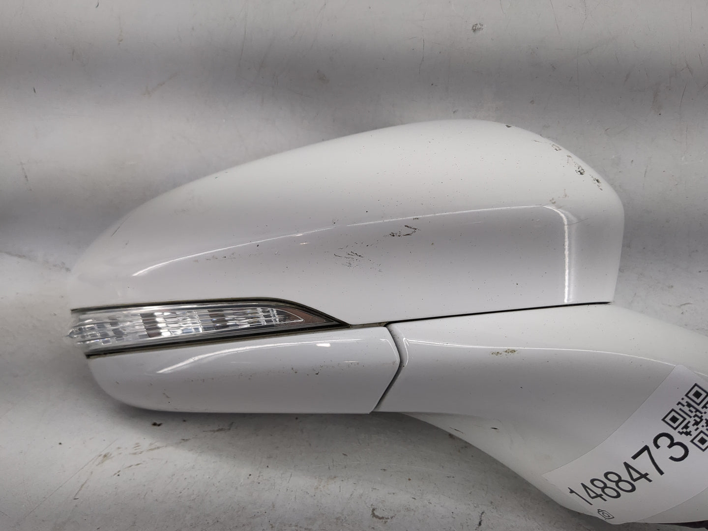 2013-2014 Ford Fusion Passenger Side View Mirror - Right Door Mirror OEM Used - Oemusedautoparts1.com