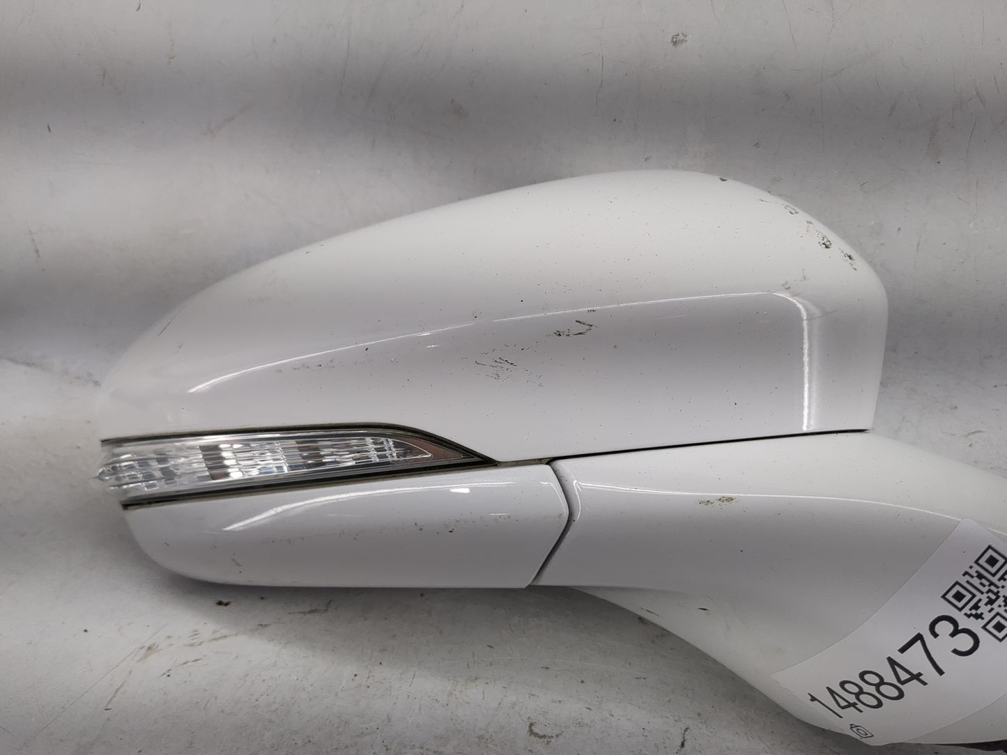 2013-2014 Ford Fusion Passenger Side View Mirror - Right Door Mirror OEM Used - Oemusedautoparts1.com
