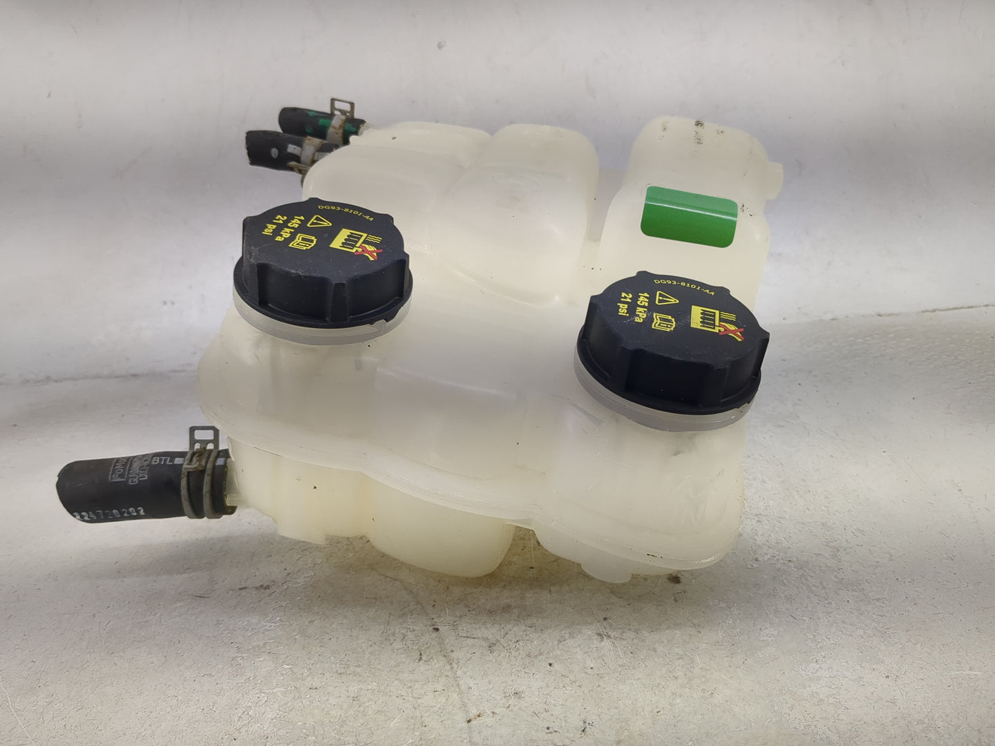 2013-2016 Ford Fusion Radiator Coolant Overflow Expansion Tank Bottle 1494687 - Oemusedautoparts1.com