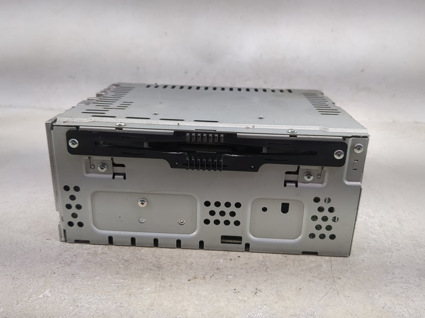 2013-2013 Ford Fusion Radio Control Panel 1495346 - Oemusedautoparts1.com