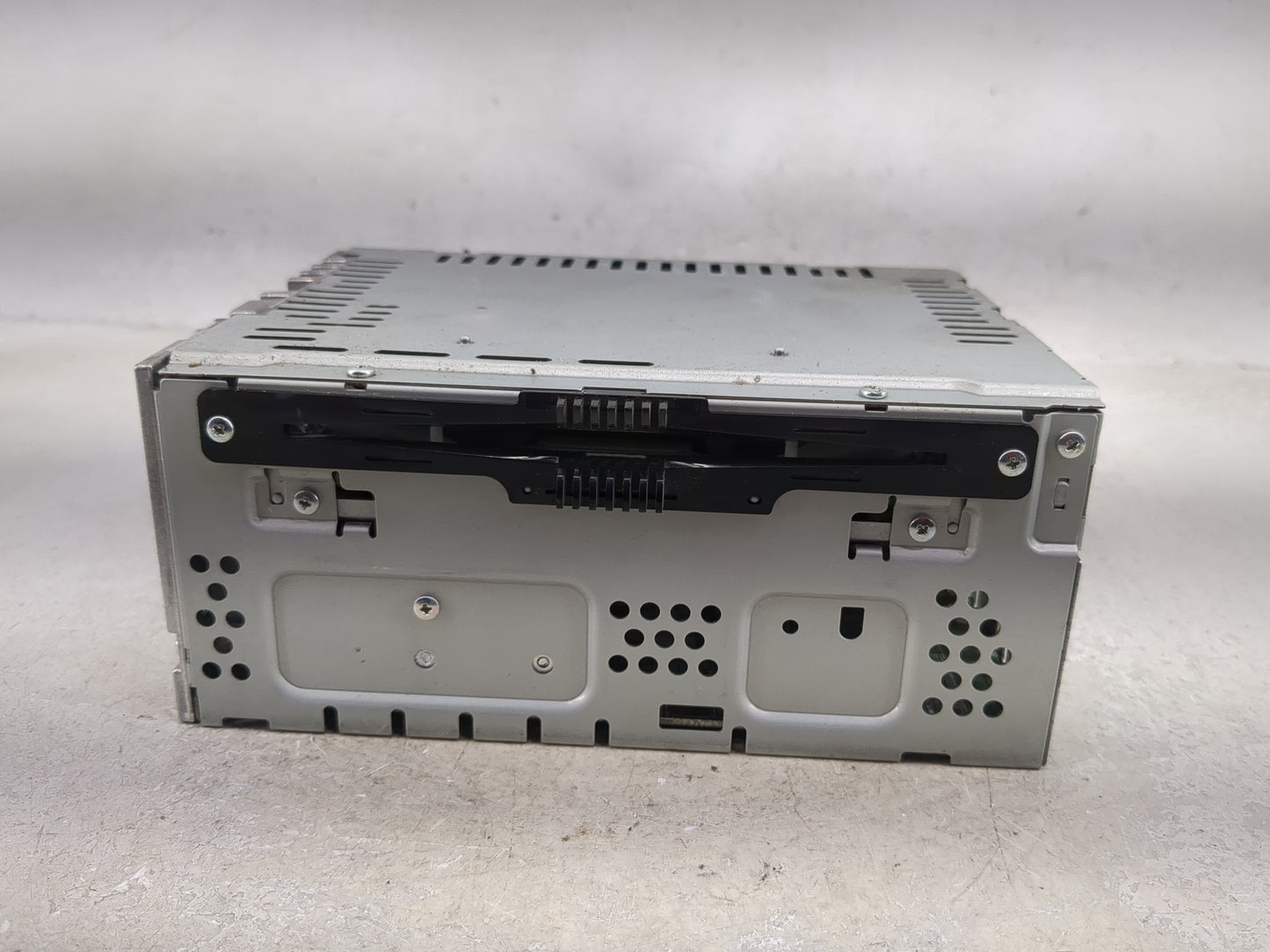 2013-2013 Ford Fusion Radio Control Panel 1495346 - Oemusedautoparts1.com