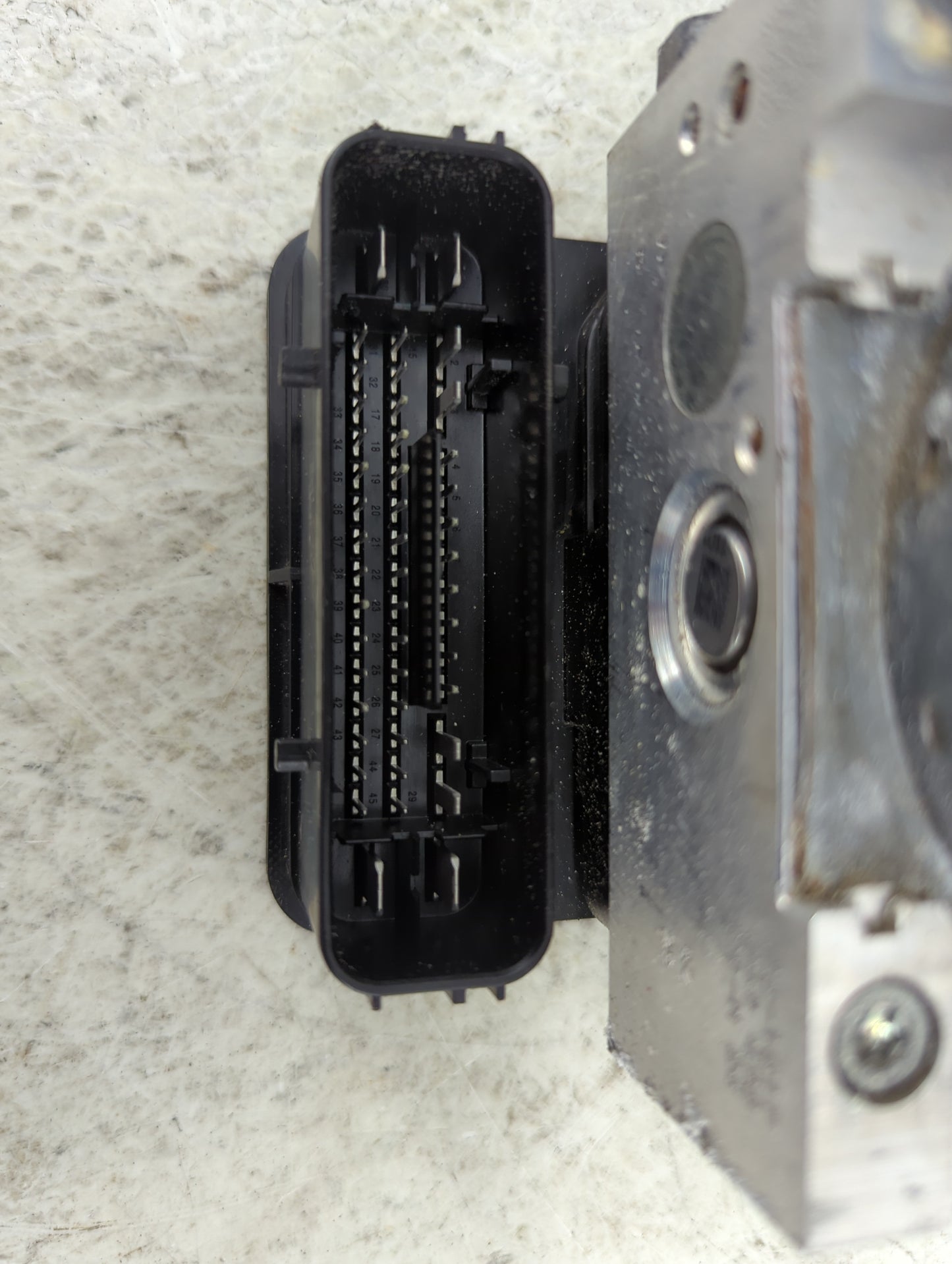 2013 Ford Fusion ABS Pump Control Module Replacement P/N:DG9C-2C219-FB 28.5151-9610.3, 5T2120086E, 591552933, 5619390Z3 Fits