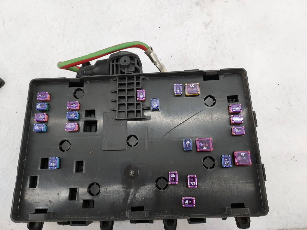 2013-2014 Ford Fusion Fusebox Fuse Box Panel Relay Module P/N:DG9T14A067BF Fits Fits 2013 2014 OEM Used Auto Parts - Oemused