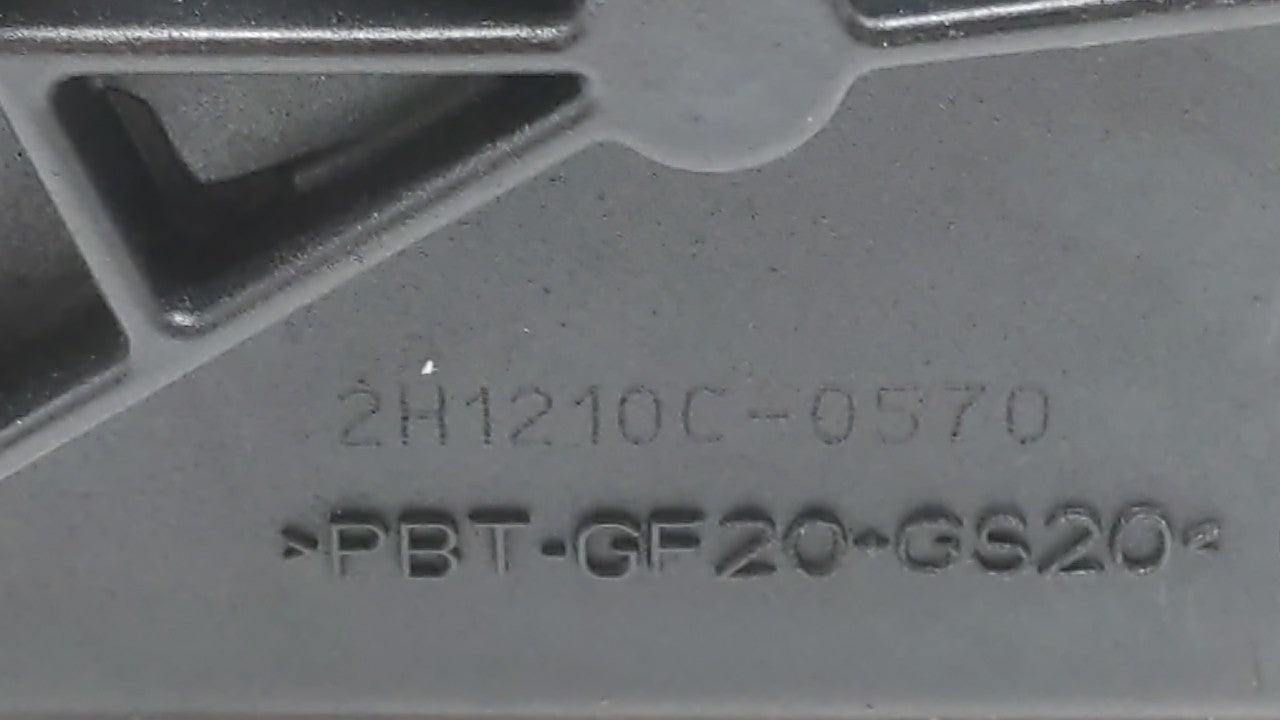 2013-2019 Ford Fusion Throttle Body P/N:DS7E-9F991-AD DS7E-9F991-AF Fits Fits 2013 2014 2015 2016 2017 2018 2019 2020 OEM Us
