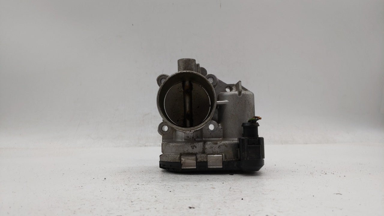 2013-2014 Ford Fusion Throttle Body P/N:0 280 750 535 7S7G-9F991-CA Fits Fits 2013 2014 2015 2016 2017 2018 2019 OEM Used Au