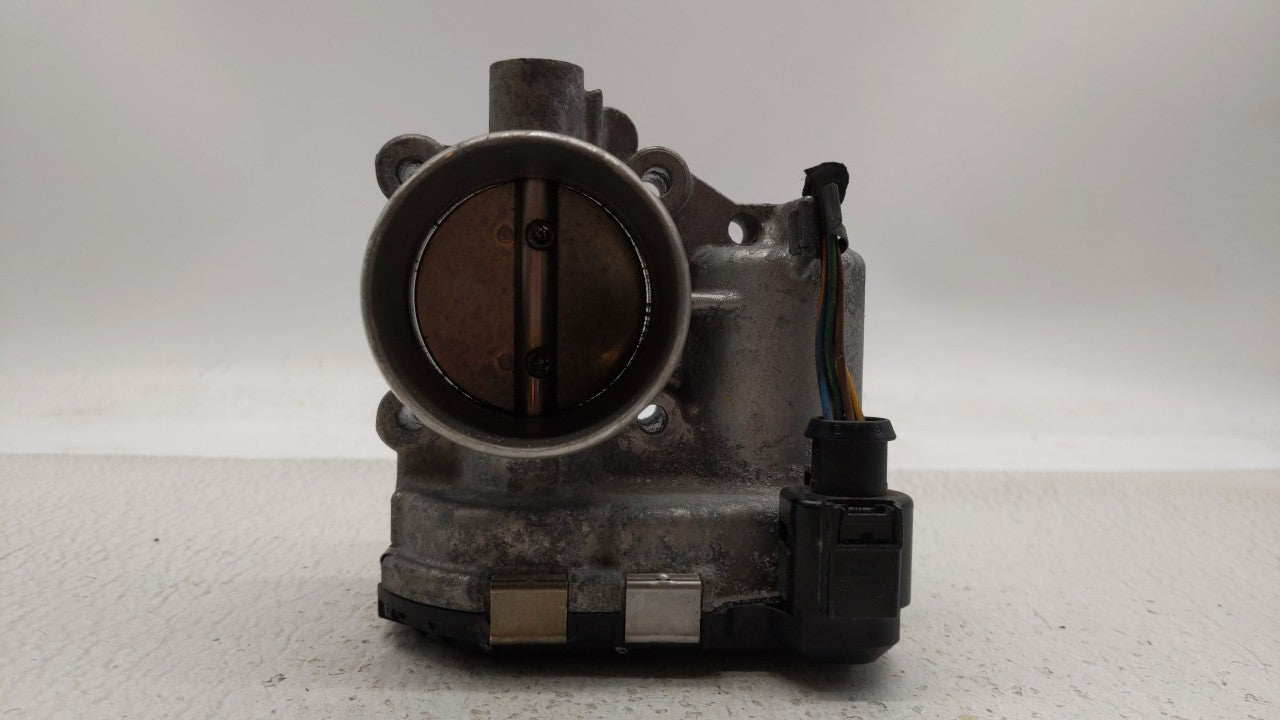 2013-2014 Ford Fusion Throttle Body P/N:0 280 750 535 7S7G-9F991-CA Fits Fits 2013 2014 2015 2016 2017 2018 2019 OEM Used Au