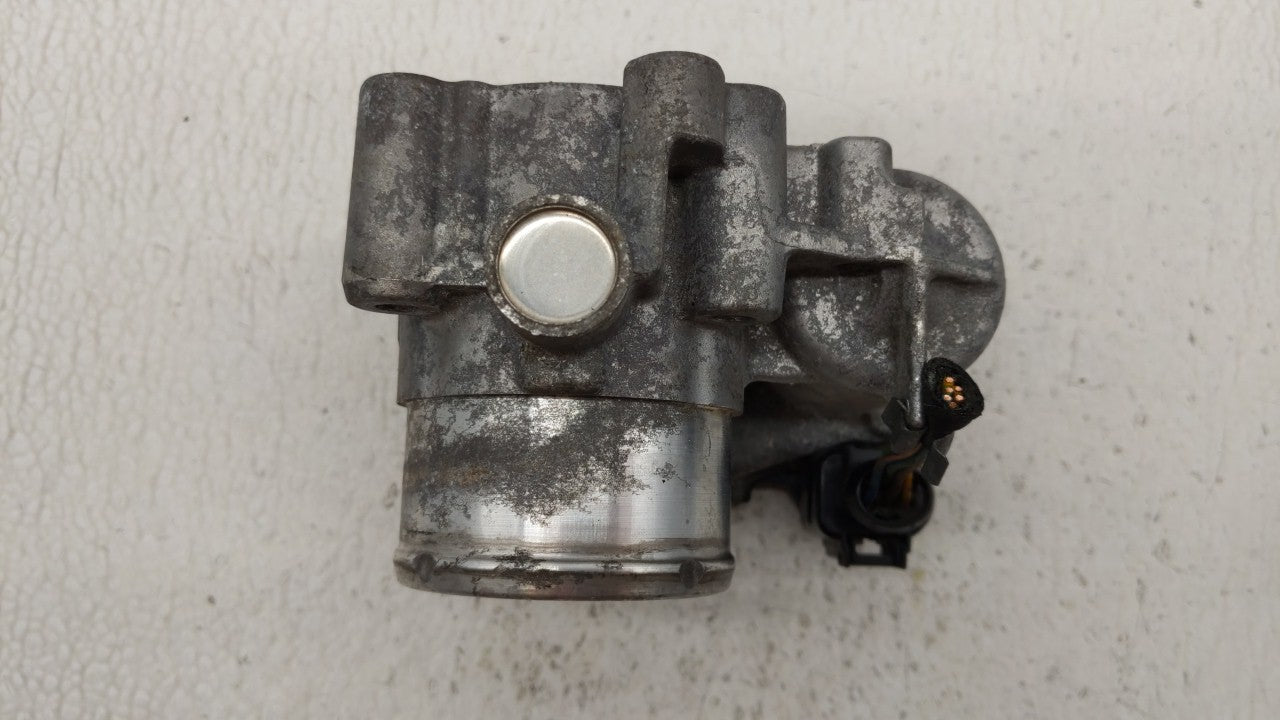 2013-2014 Ford Fusion Throttle Body P/N:0 280 750 535 7S7G-9F991-CA Fits Fits 2013 2014 2015 2016 2017 2018 2019 OEM Used Au