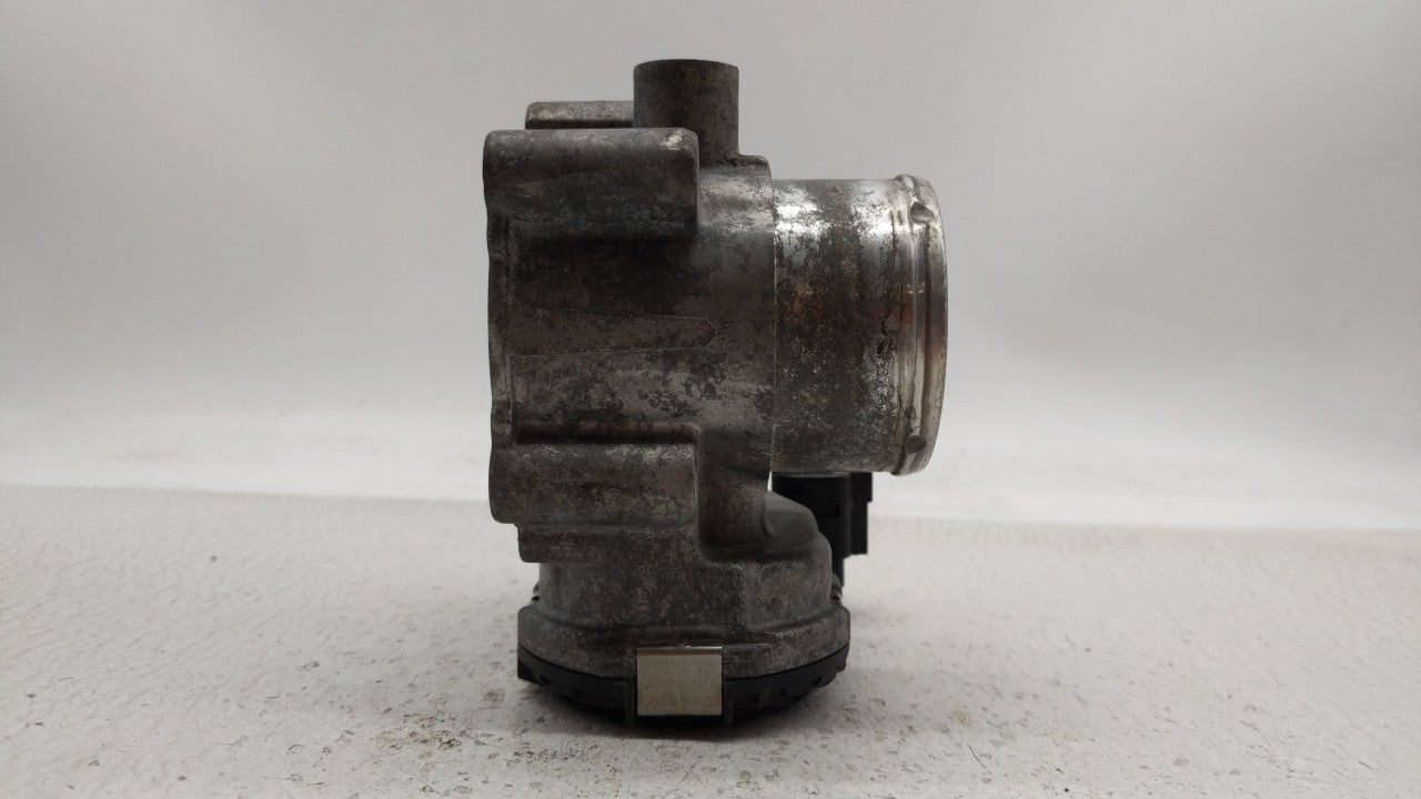 2013-2014 Ford Fusion Throttle Body P/N:0 280 750 535 7S7G-9F991-CA Fits Fits 2013 2014 2015 2016 2017 2018 2019 OEM Used Au