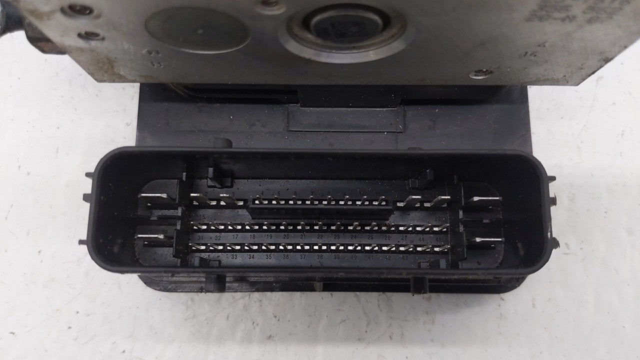 2013 Ford Fusion ABS Pump Control Module Replacement P/N:DG98-2C555-AL DG98-2C555-AM Fits OEM Used Auto Parts - Oemusedautop