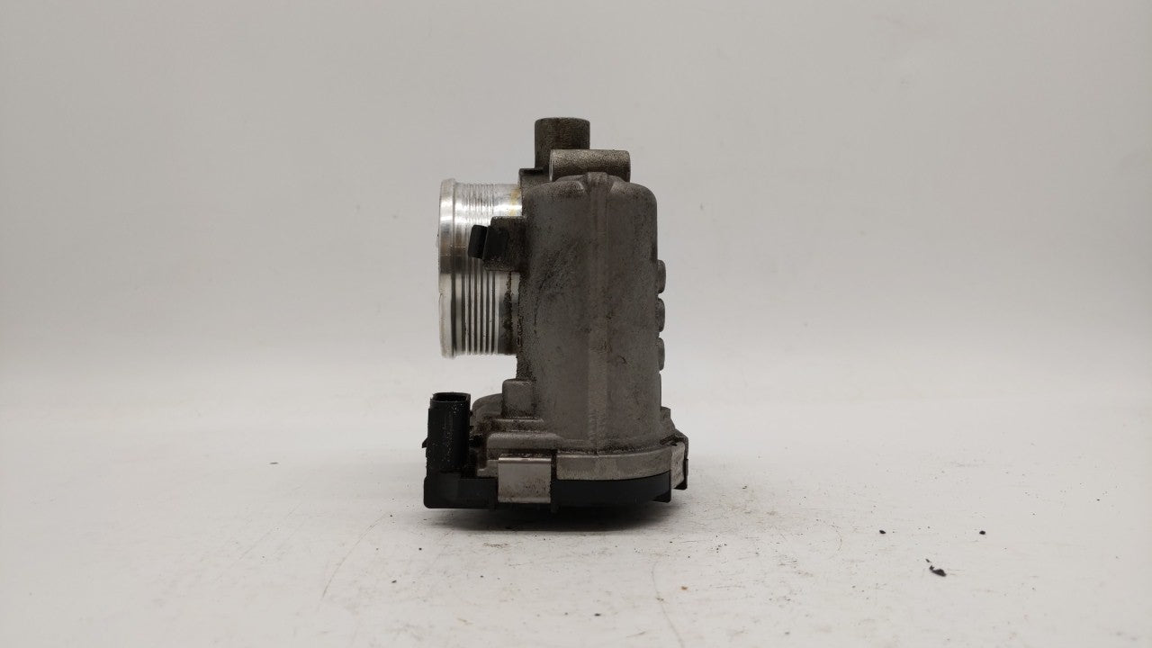 2013 Ford Fusion Throttle Body P/N:CM5E-9F991-AD CM5E-9F991-AC Fits Fits 2012 2014 2015 2016 2017 OEM Used Auto Parts - Oemu