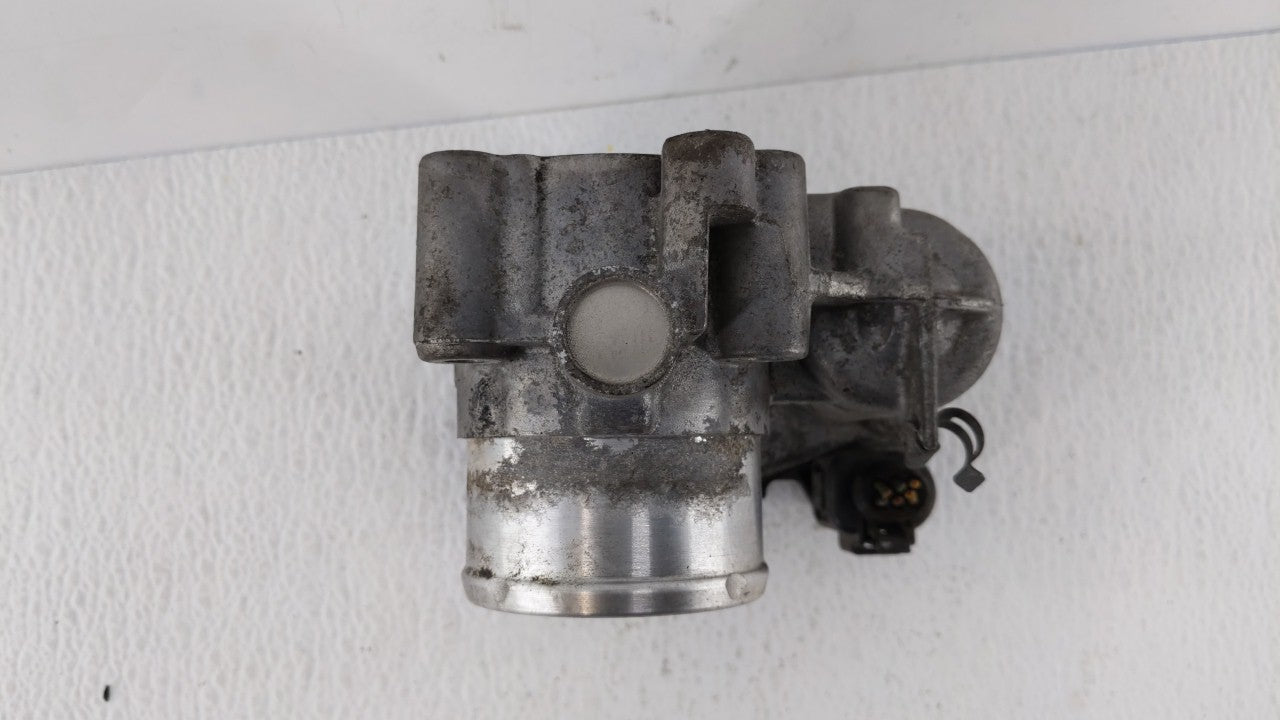 2013-2014 Ford Fusion Throttle Body P/N:0 280 750 535 7S7G-9F991-CA Fits Fits 2013 2014 2015 2016 2017 2018 2019 OEM Used Au