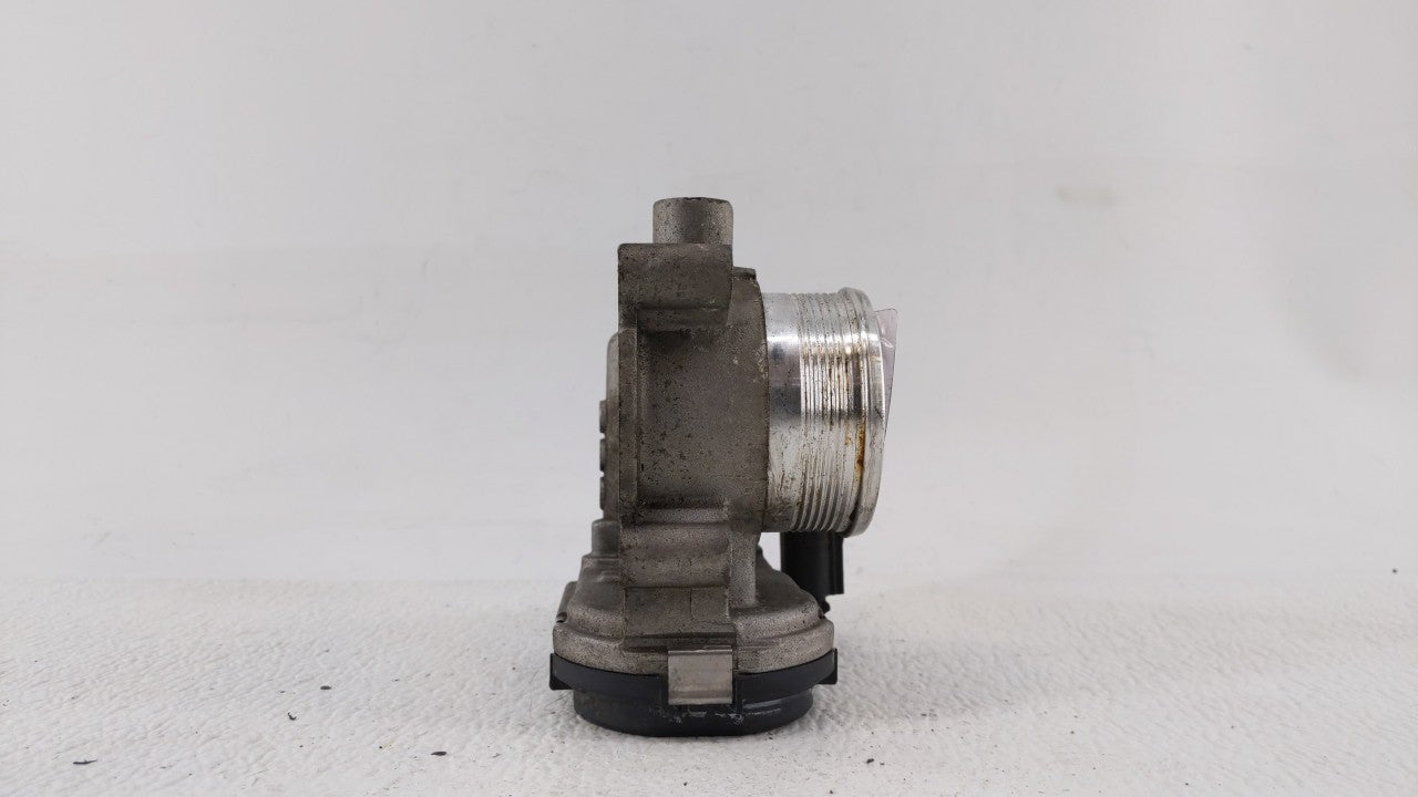 2013 Ford Fusion Throttle Body P/N:CM5E-9F991-AD CM5E-9F991-AC Fits Fits 2012 2014 2015 2016 2017 OEM Used Auto Parts - Oemu