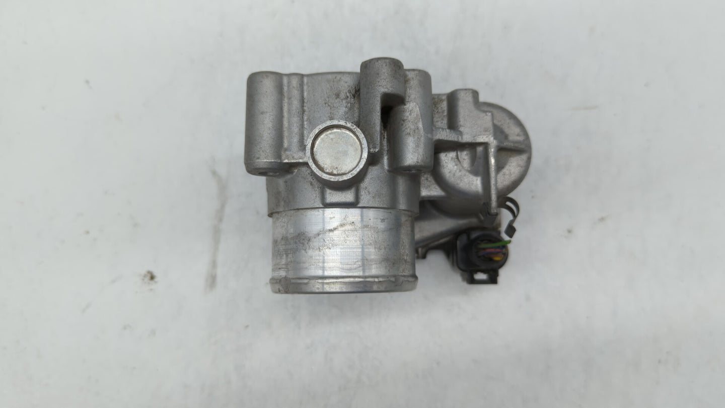 2013-2014 Ford Fusion Throttle Body P/N:0 280 750 535 7S7G-9F991-CA Fits Fits 2013 2014 2015 2016 2017 2018 2019 OEM Used Au