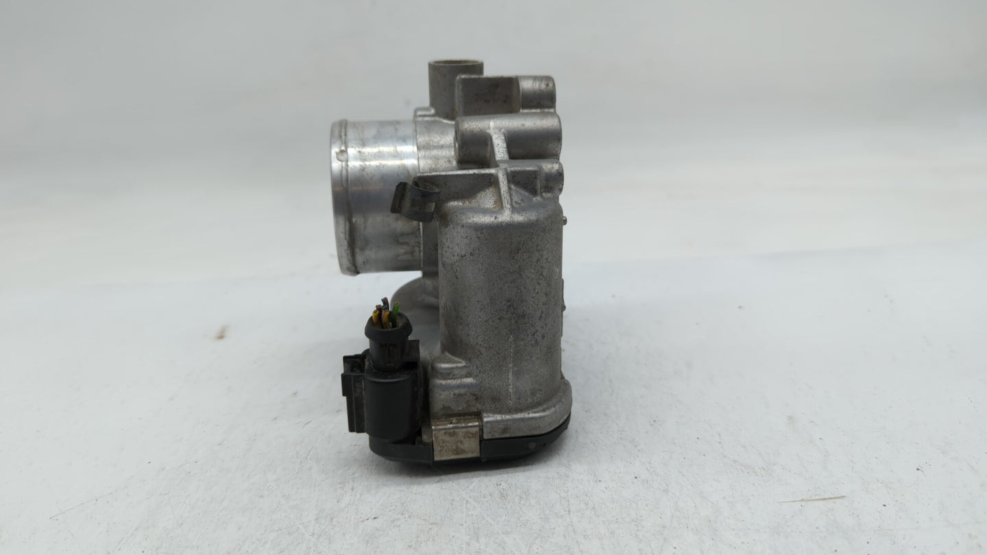 2013-2014 Ford Fusion Throttle Body P/N:0 280 750 535 7S7G-9F991-CA Fits Fits 2013 2014 2015 2016 2017 2018 2019 OEM Used Au