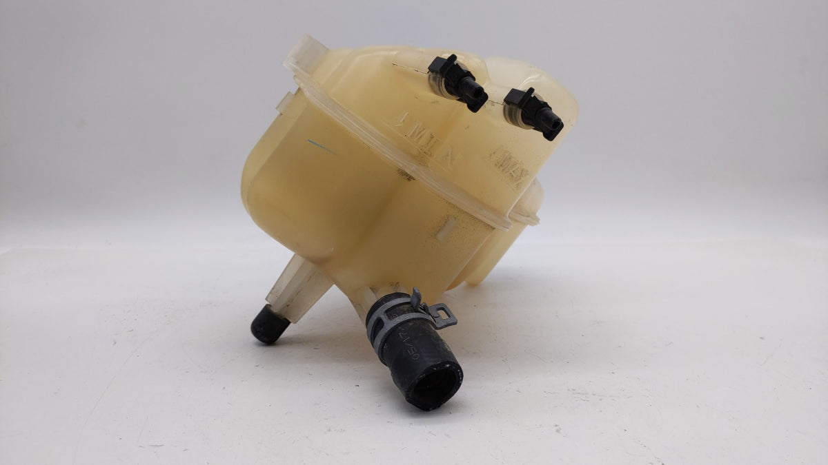 2013-2016 Ford Fusion Radiator Coolant Overflow Expansion Tank Bottle 304054 - Oemusedautoparts1.com