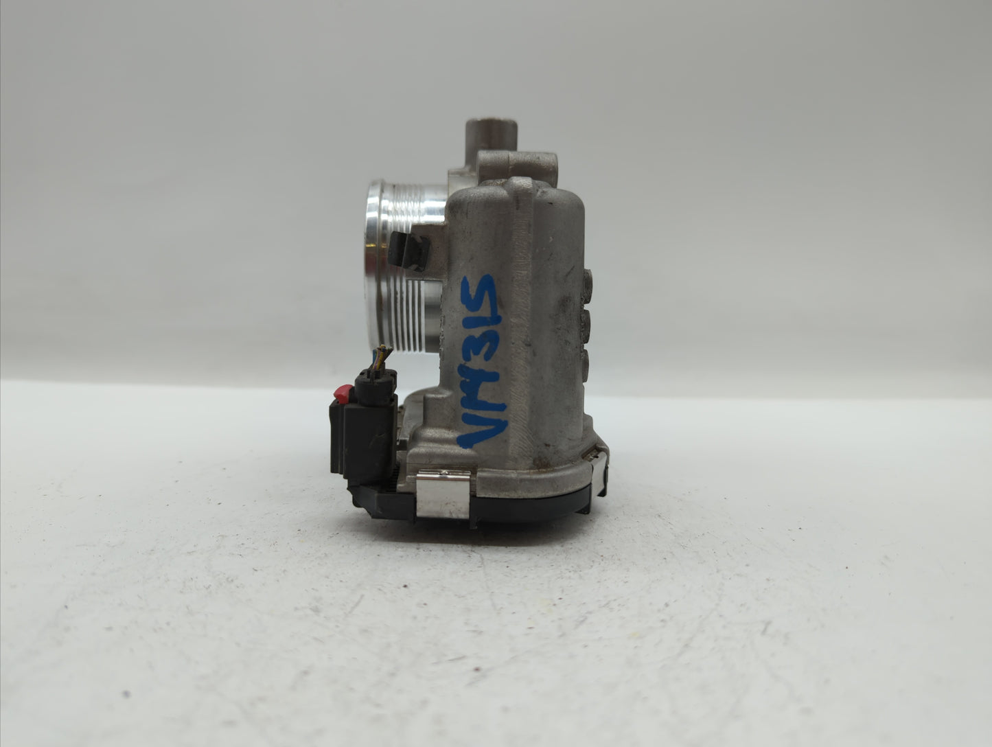 2013 Ford Fusion Throttle Body P/N:CM5E-9F991-AD CM5E-9F991-AC Fits Fits 2012 2014 2015 2016 2017 OEM Used Auto Parts - Oemu