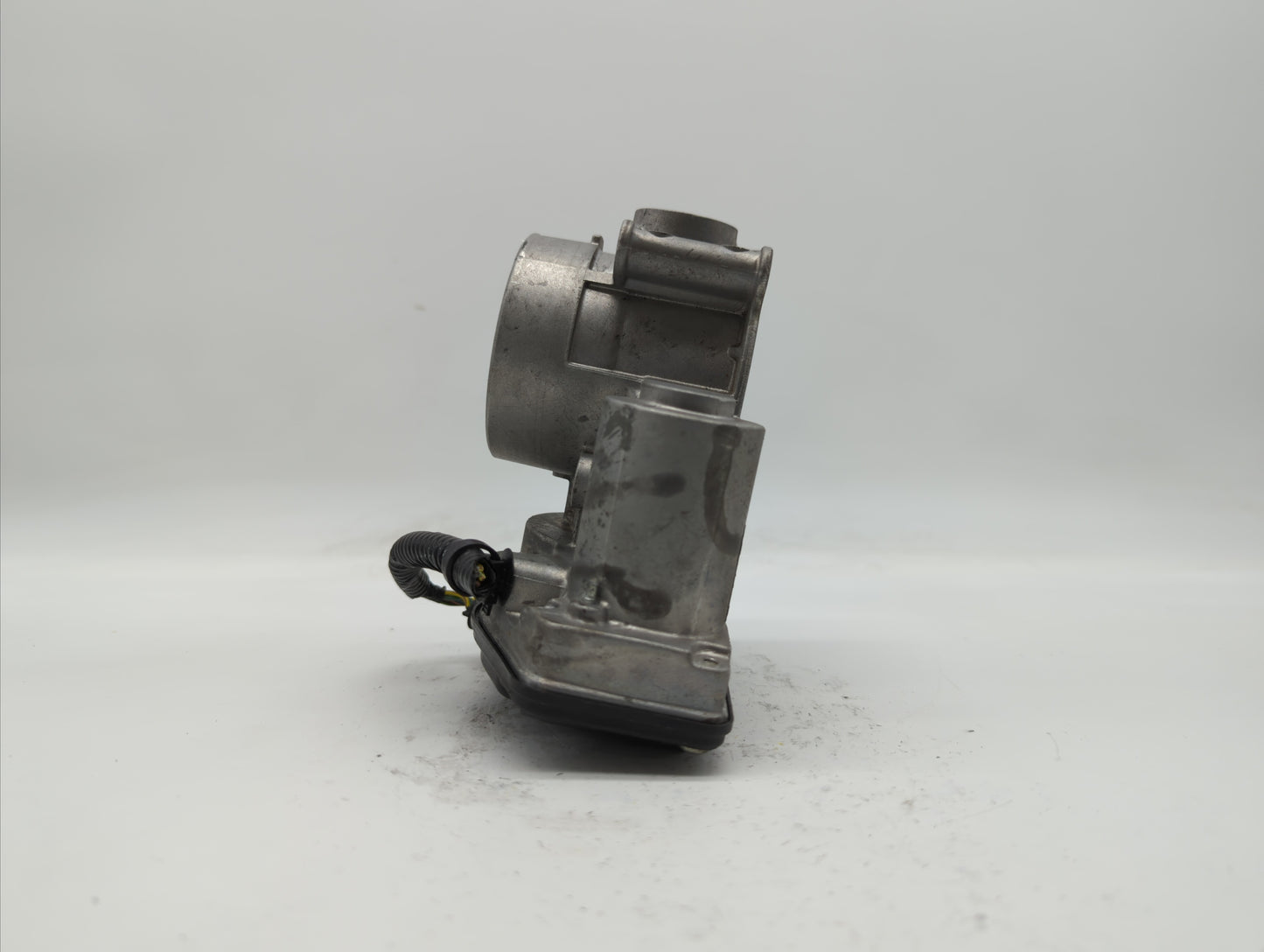 2013-2019 Ford Fusion Throttle Body P/N:DS7E-9F991-AK DS7E-9F991-AD Fits Fits 2013 2014 2015 2016 2017 2018 2019 2020 OEM Us