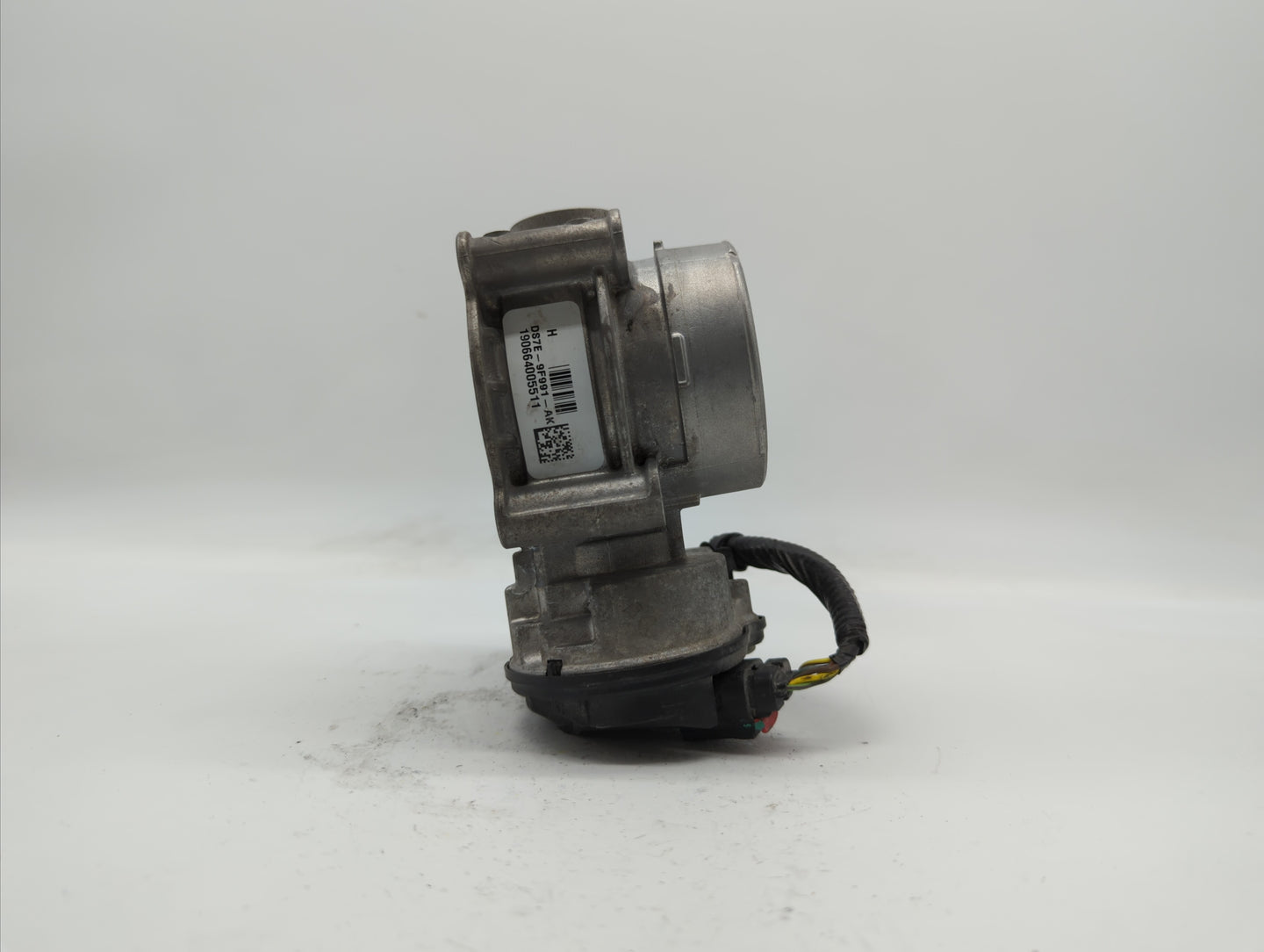 2013-2019 Ford Fusion Throttle Body P/N:DS7E-9F991-AK DS7E-9F991-AD Fits Fits 2013 2014 2015 2016 2017 2018 2019 2020 OEM Us