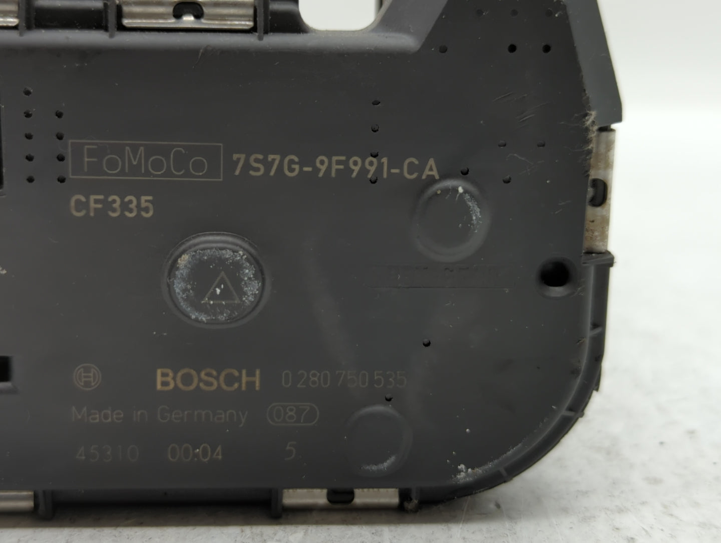 2013-2014 Ford Fusion Throttle Body P/N:0 280 750 535 7S7G-9F991-CA Fits Fits 2013 2014 2015 2016 2017 2018 2019 OEM Used Au