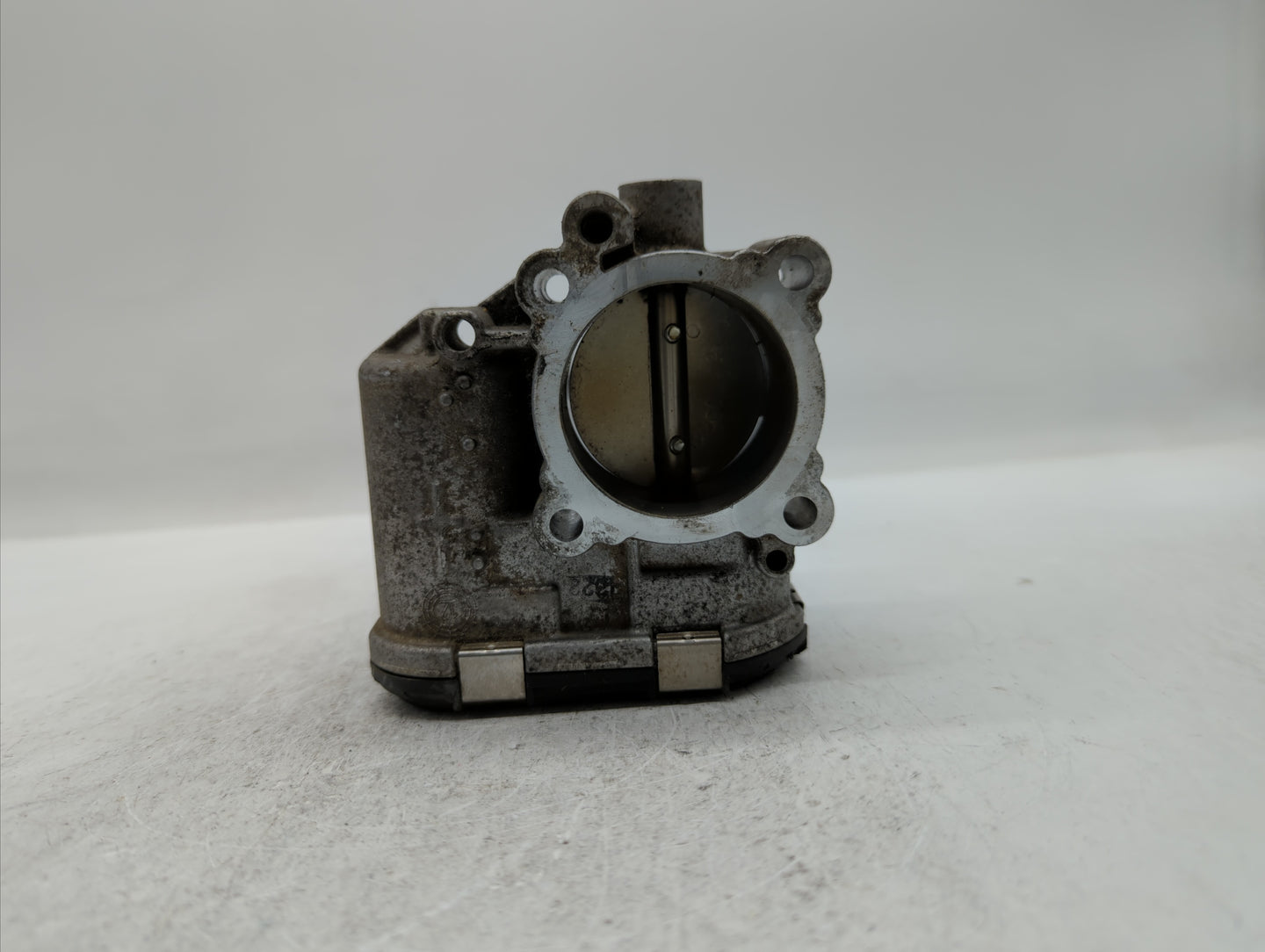 2013-2014 Ford Fusion Throttle Body P/N:0 280 750 535 7S7G-9F991-CA Fits Fits 2013 2014 2015 2016 2017 2018 2019 OEM Used Au