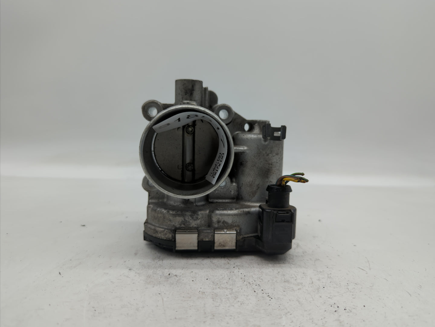 2013-2014 Ford Fusion Throttle Body P/N:0 280 750 535 7S7G-9F991-CA Fits Fits 2013 2014 2015 2016 2017 2018 2019 OEM Used Au