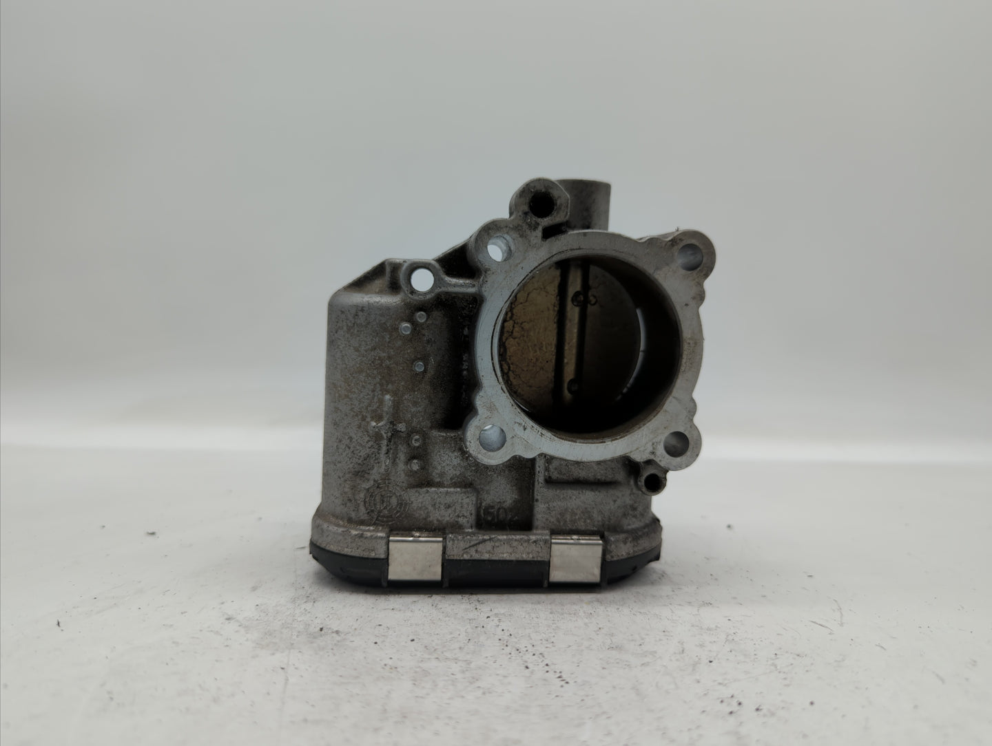 2013-2014 Ford Fusion Throttle Body P/N:0 280 750 535 7S7G-9F991-CA Fits Fits 2013 2014 2015 2016 2017 2018 2019 OEM Used Au