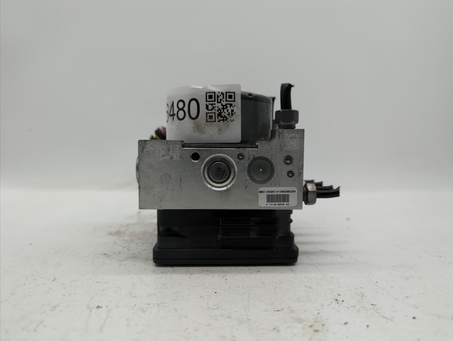 2013 Ford Fusion ABS Pump Control Module Replacement P/N:DG9C-2C405-FB Fits OEM Used Auto Parts - Oemusedautoparts1.com