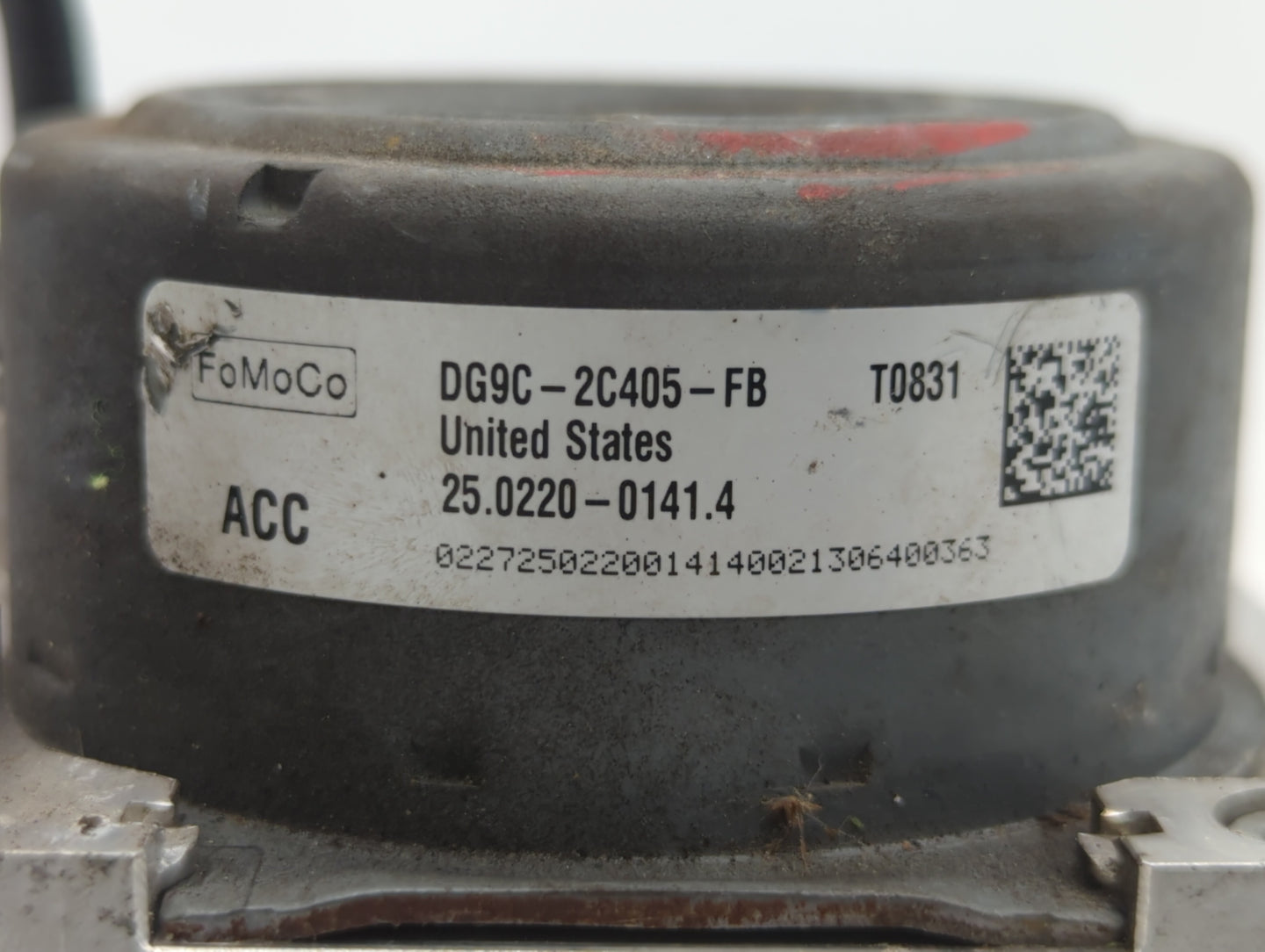 2013 Ford Fusion ABS Pump Control Module Replacement P/N:DG9C-2C405-FB Fits OEM Used Auto Parts - Oemusedautoparts1.com