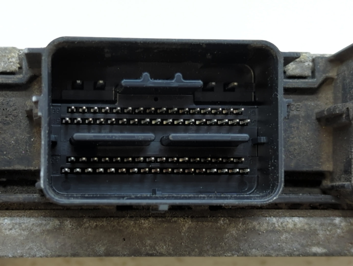 2013 Ford Fusion PCM Engine Control Computer ECU ECM PCU OEM P/N:DS7A-12A650-ABJ DS7A-12A650-ABL, DS7A-12A650-ACK Fits OEM U