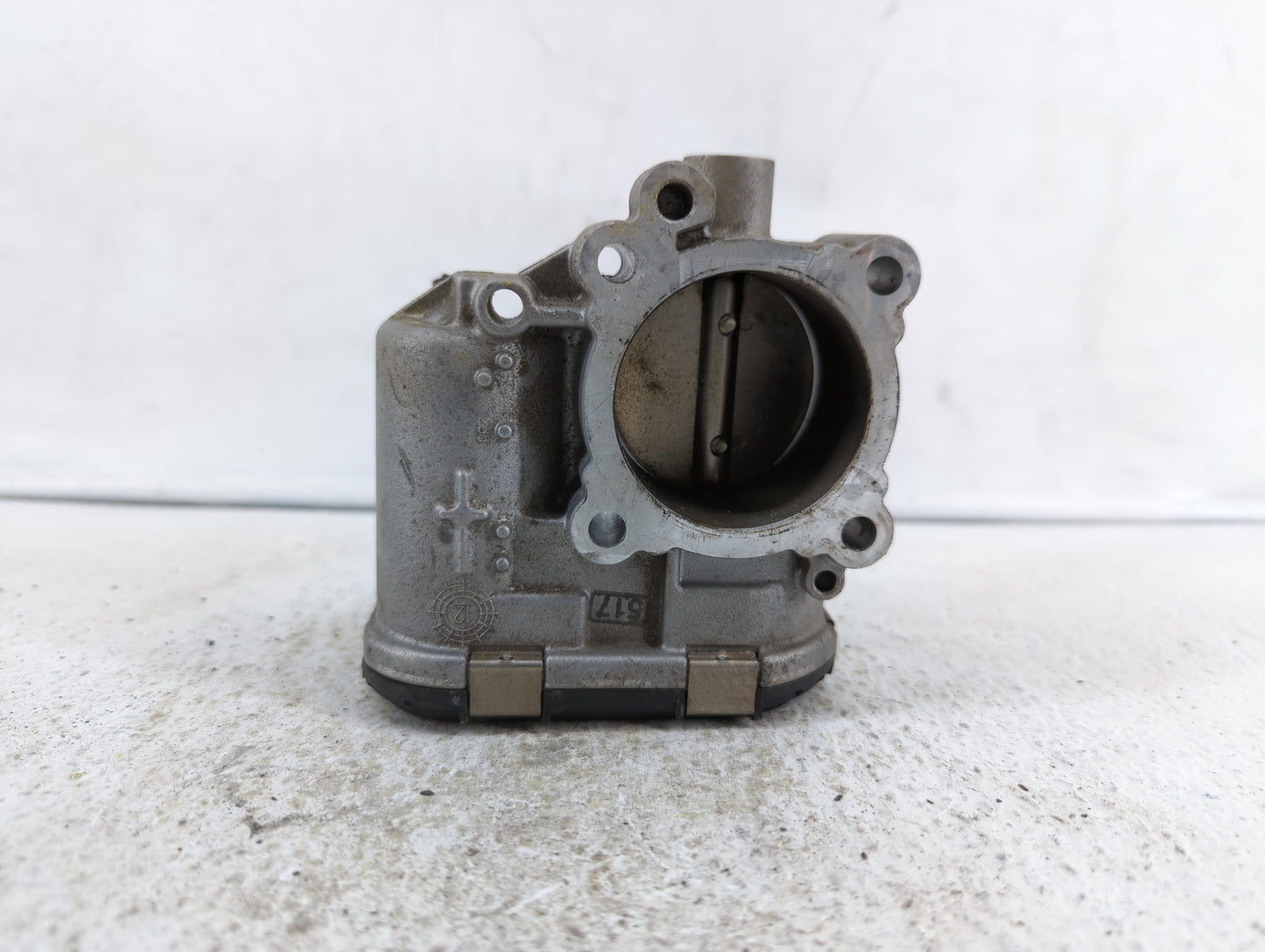 2013-2014 Ford Fusion Throttle Body P/N:0 280 750 535 7S7G-9F991-CA Fits Fits 2013 2014 2015 2016 2017 2018 2019 OEM Used Au