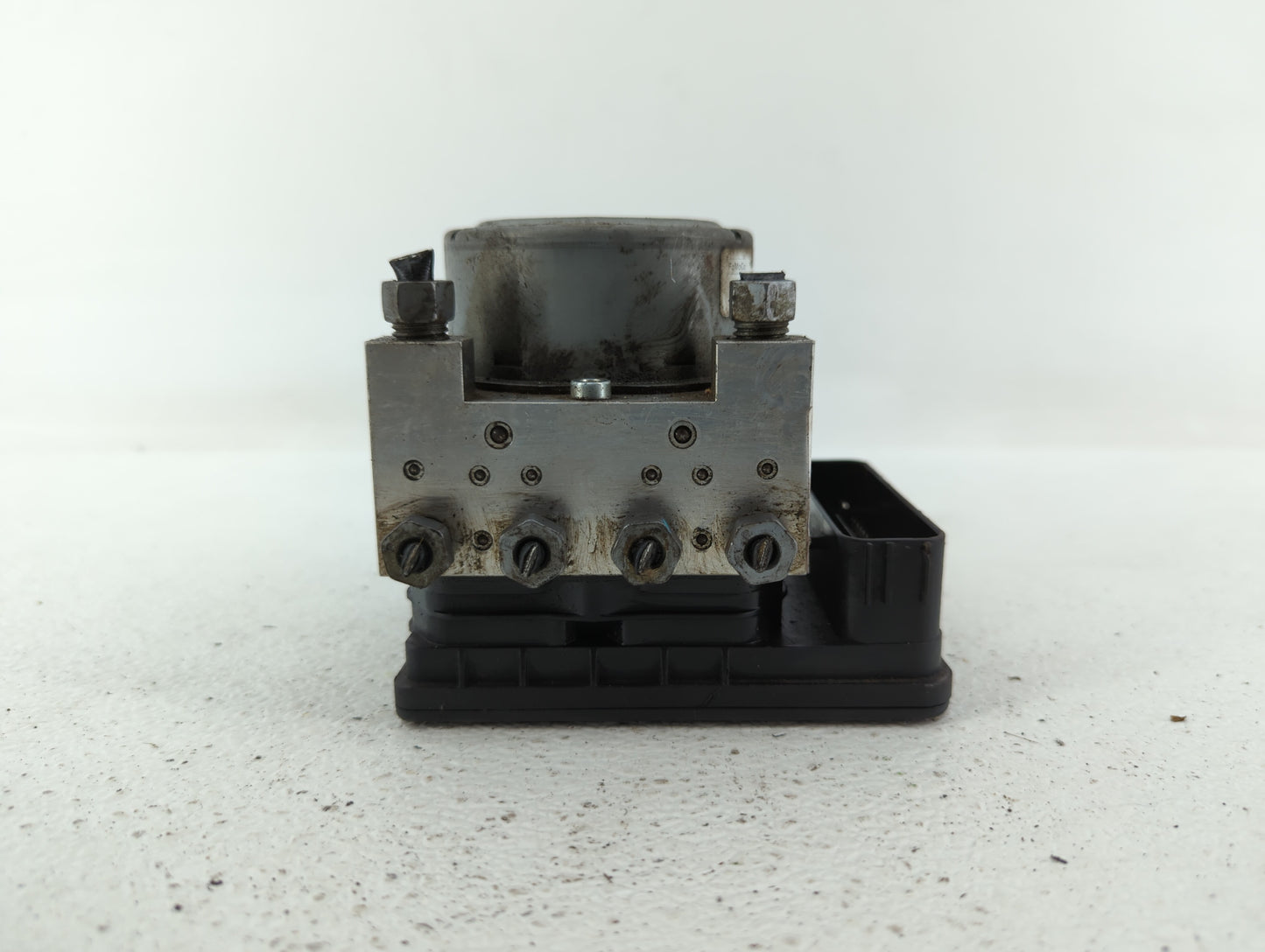 2013 Ford Fusion ABS Pump Control Module Replacement P/N:DG9C-2C405-FB Fits OEM Used Auto Parts - Oemusedautoparts1.com