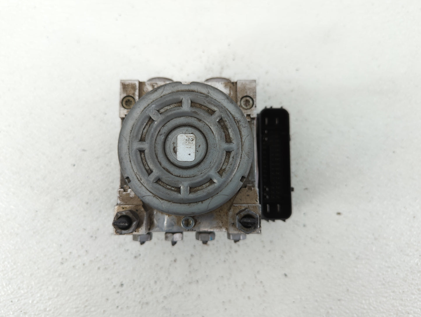 2013 Ford Fusion ABS Pump Control Module Replacement P/N:DG9C-2C405-FB Fits OEM Used Auto Parts - Oemusedautoparts1.com