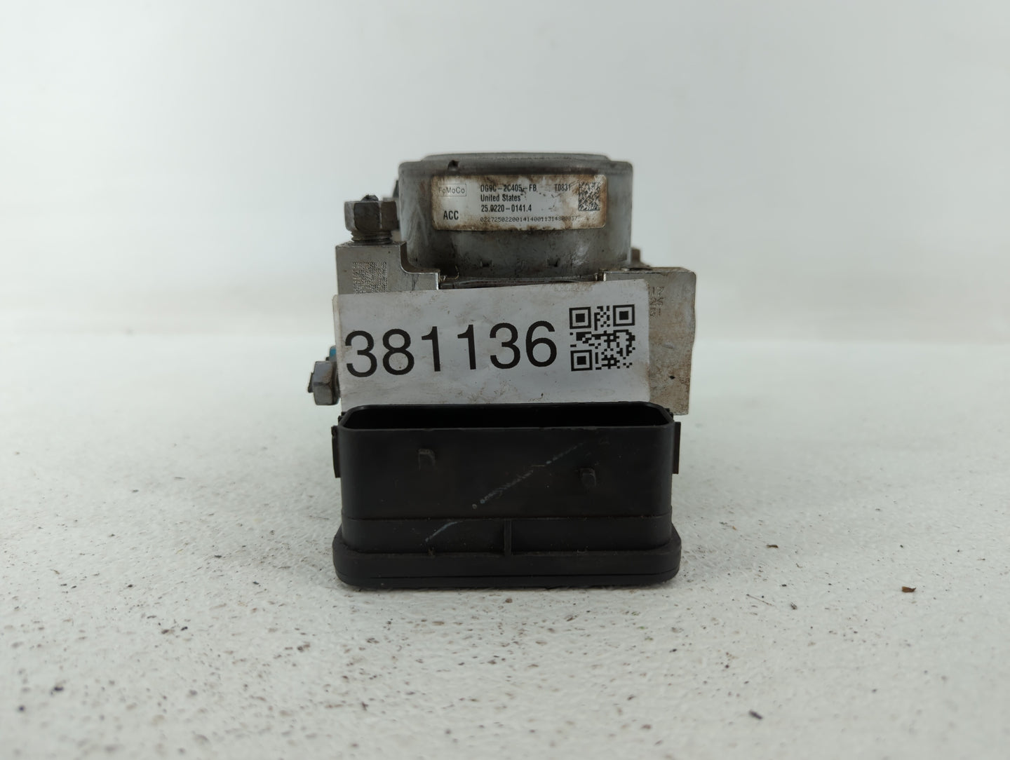 2013 Ford Fusion ABS Pump Control Module Replacement P/N:DG9C-2C405-FB Fits OEM Used Auto Parts - Oemusedautoparts1.com
