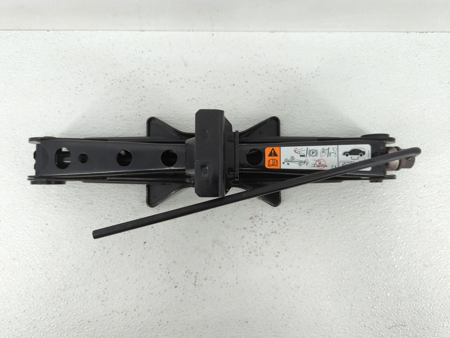 2013 Ford Fusion Spare Scissor Car Jack Black - Oemusedautoparts1.com