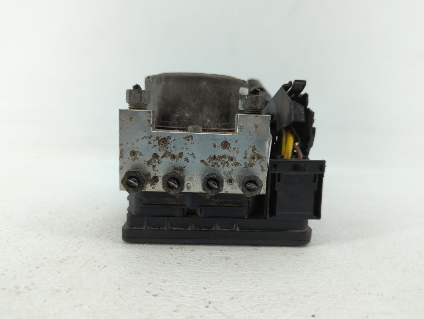 2013 Ford Fusion ABS Pump Control Module Replacement P/N:DG9C-2C405-FB Fits OEM Used Auto Parts - Oemusedautoparts1.com