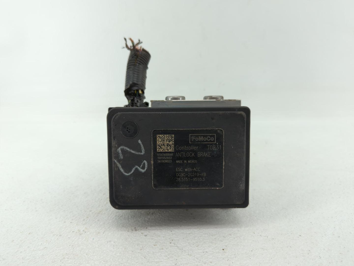 2013 Ford Fusion ABS Pump Control Module Replacement P/N:DG9C-2C405-FB Fits OEM Used Auto Parts - Oemusedautoparts1.com