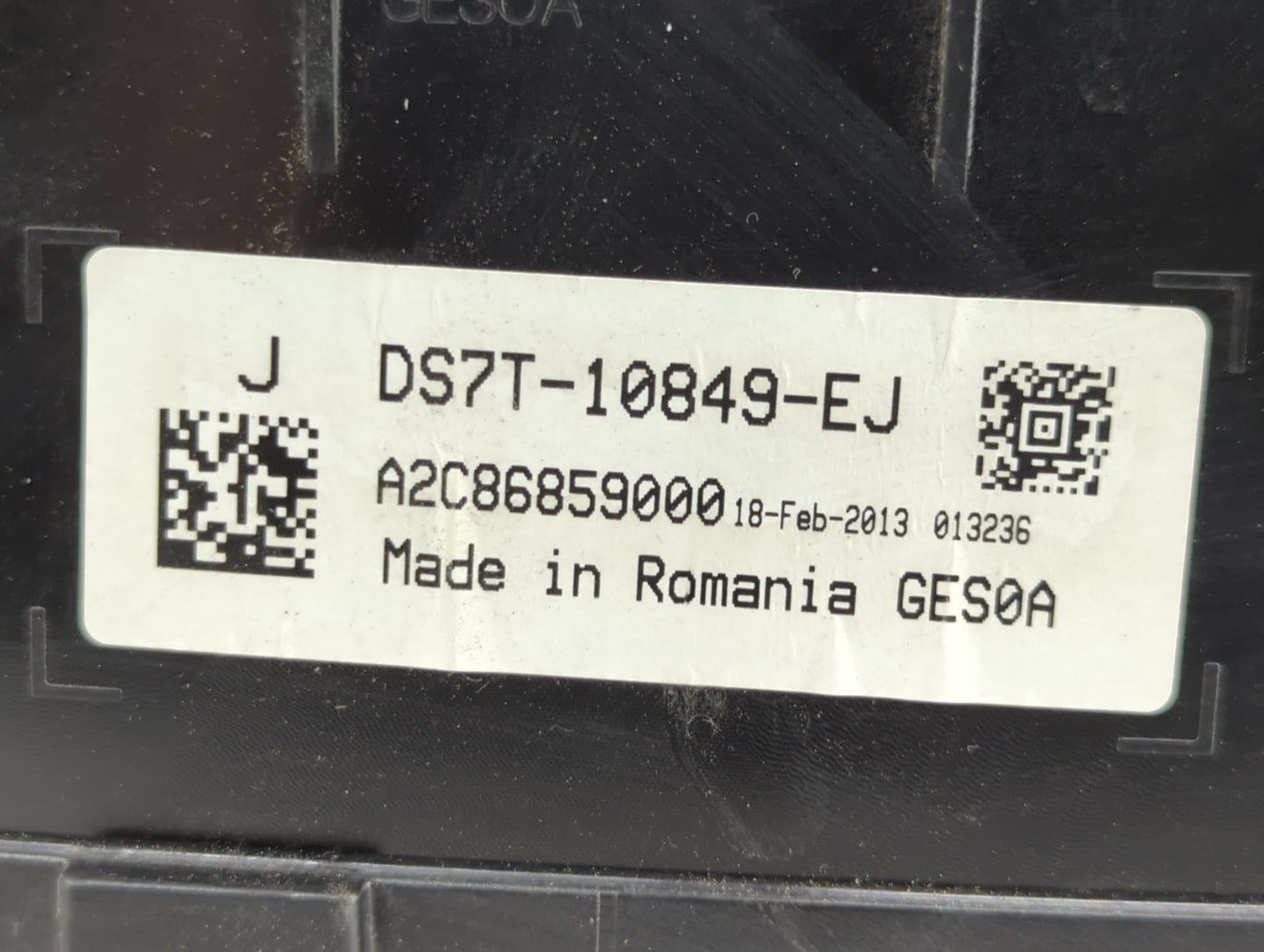 2013 Ford Fusion Instrument Cluster Speedometer Gauges P/N:DS7T-10849-EJ DS7T-10849-EH Fits OEM Used Auto Parts - Oemusedaut