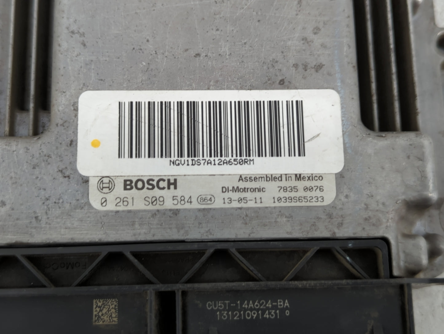 2013 Ford Fusion PCM Engine Control Computer ECU ECM PCU OEM P/N:DS7A-12A650-RM DS7A-12A650-RL, DS7A-12A650-RH Fits OEM Used
